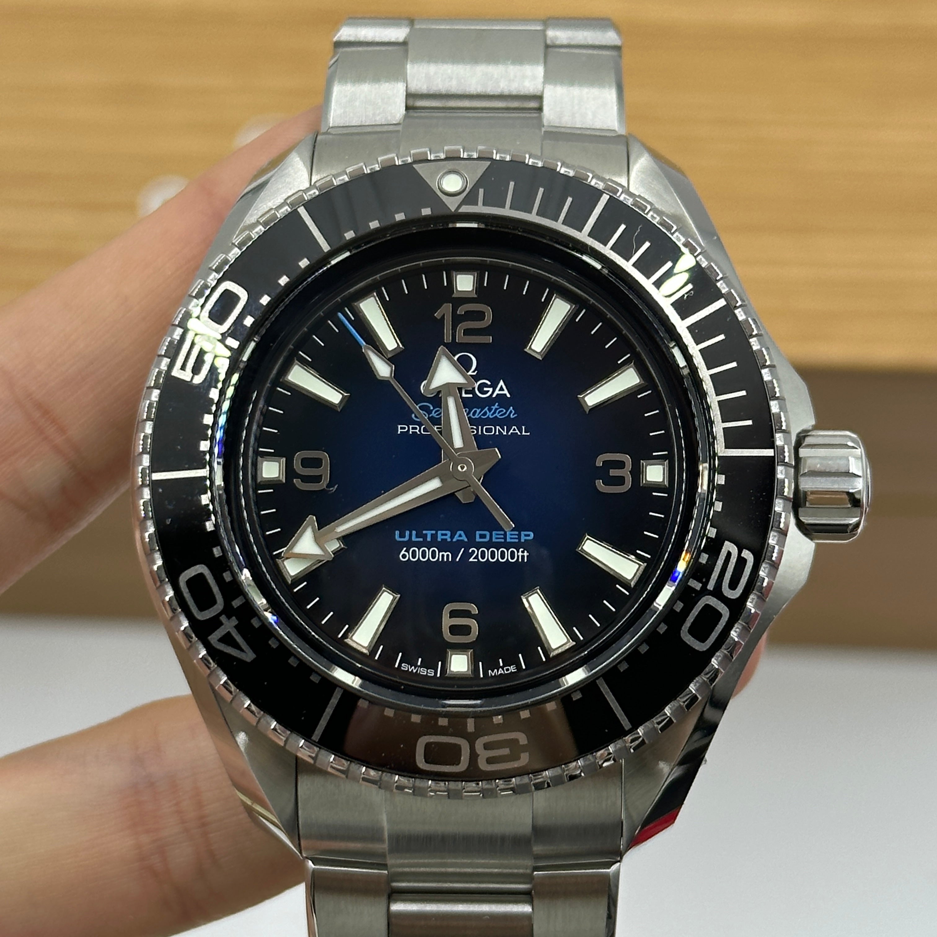 Omega Seamaster Planet Ocean 6000M 45,5 mm 215.30.46.21.03.001 2023