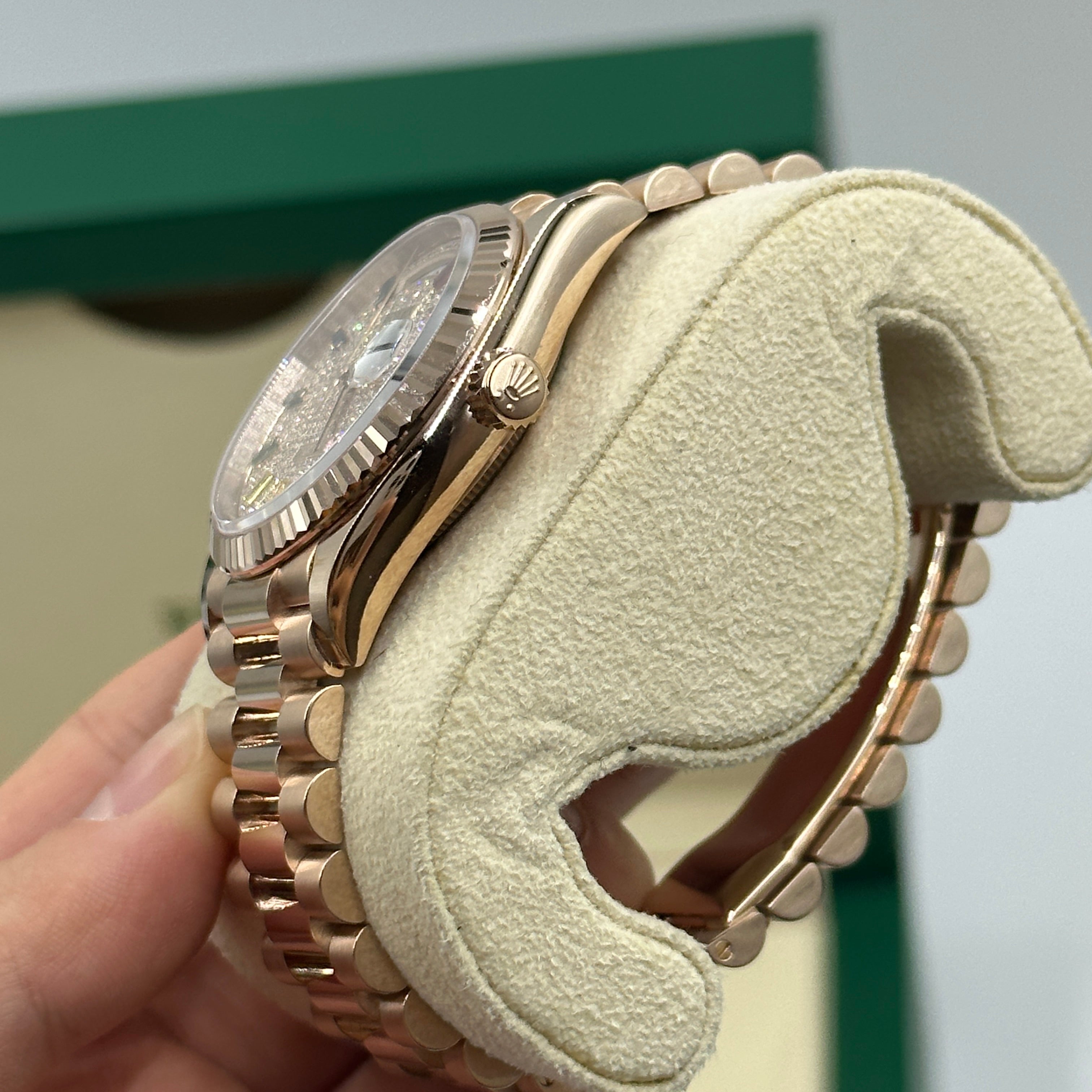 Rolex Day-Date 36 36mm 128235A Pavé 2025