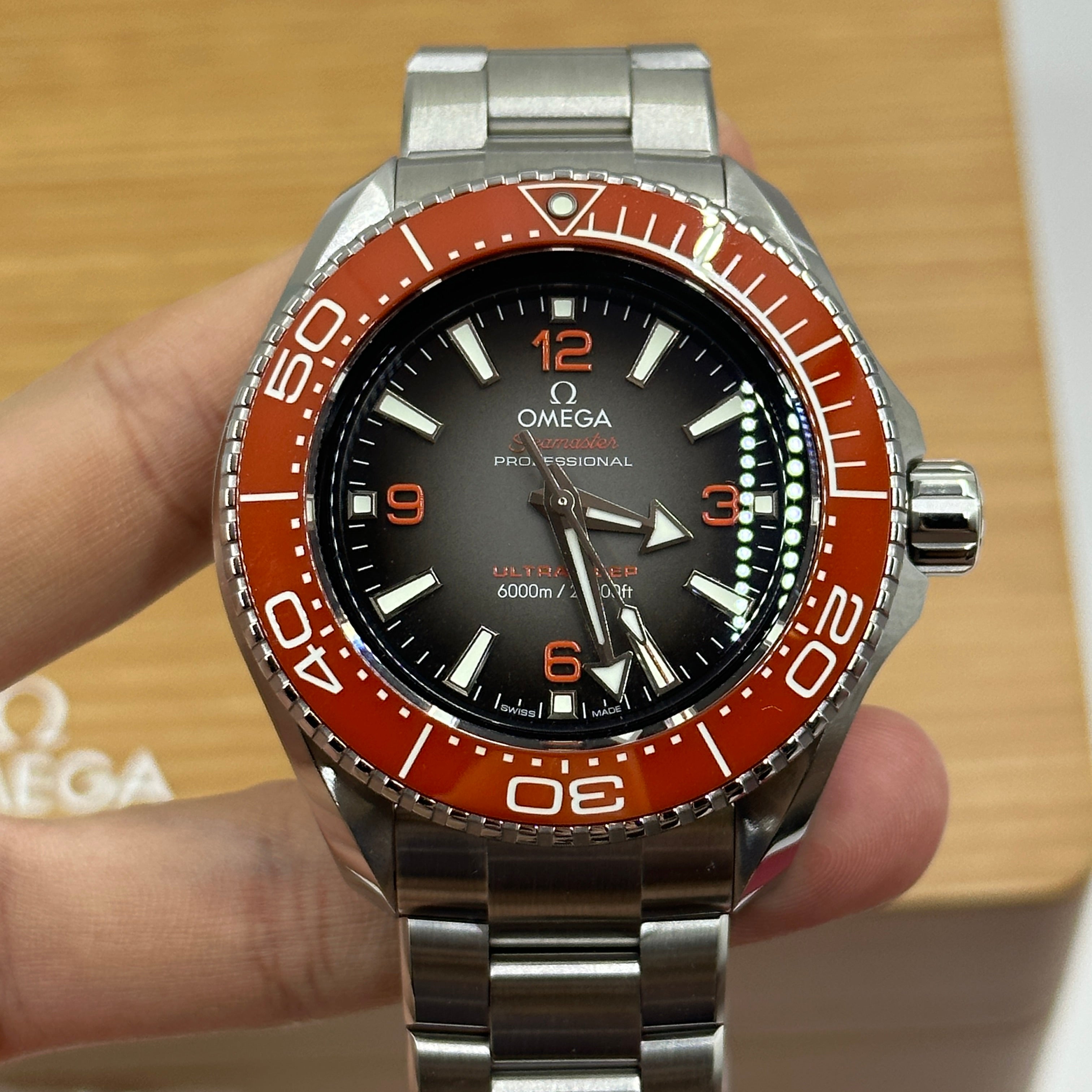 Omega Seamaster Planet Ocean 6000M 45,5 mm 215.30.46.21.06.001 2023