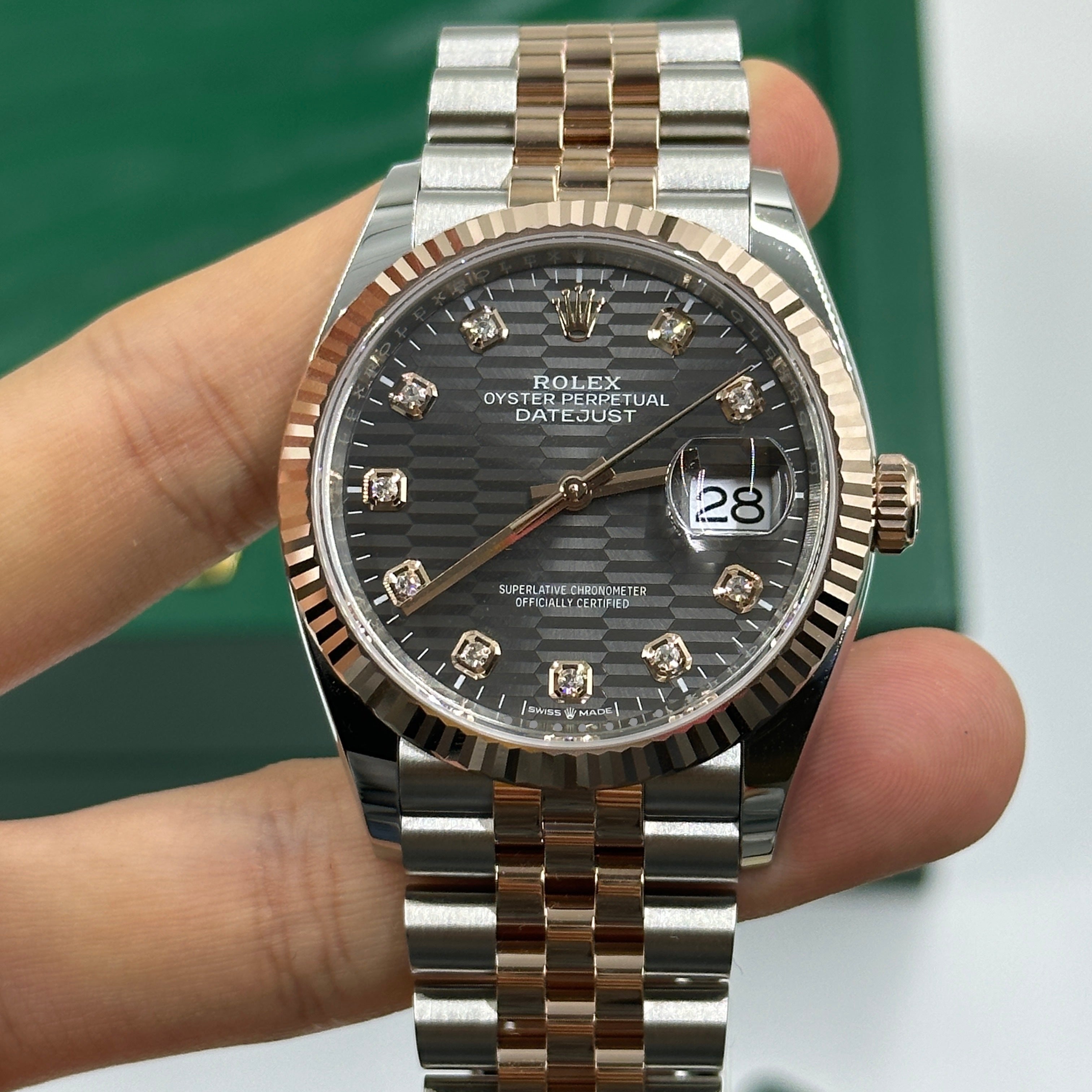 Rolex Datejust 36 126231G Grau geriffeltes Jubiläum 2024