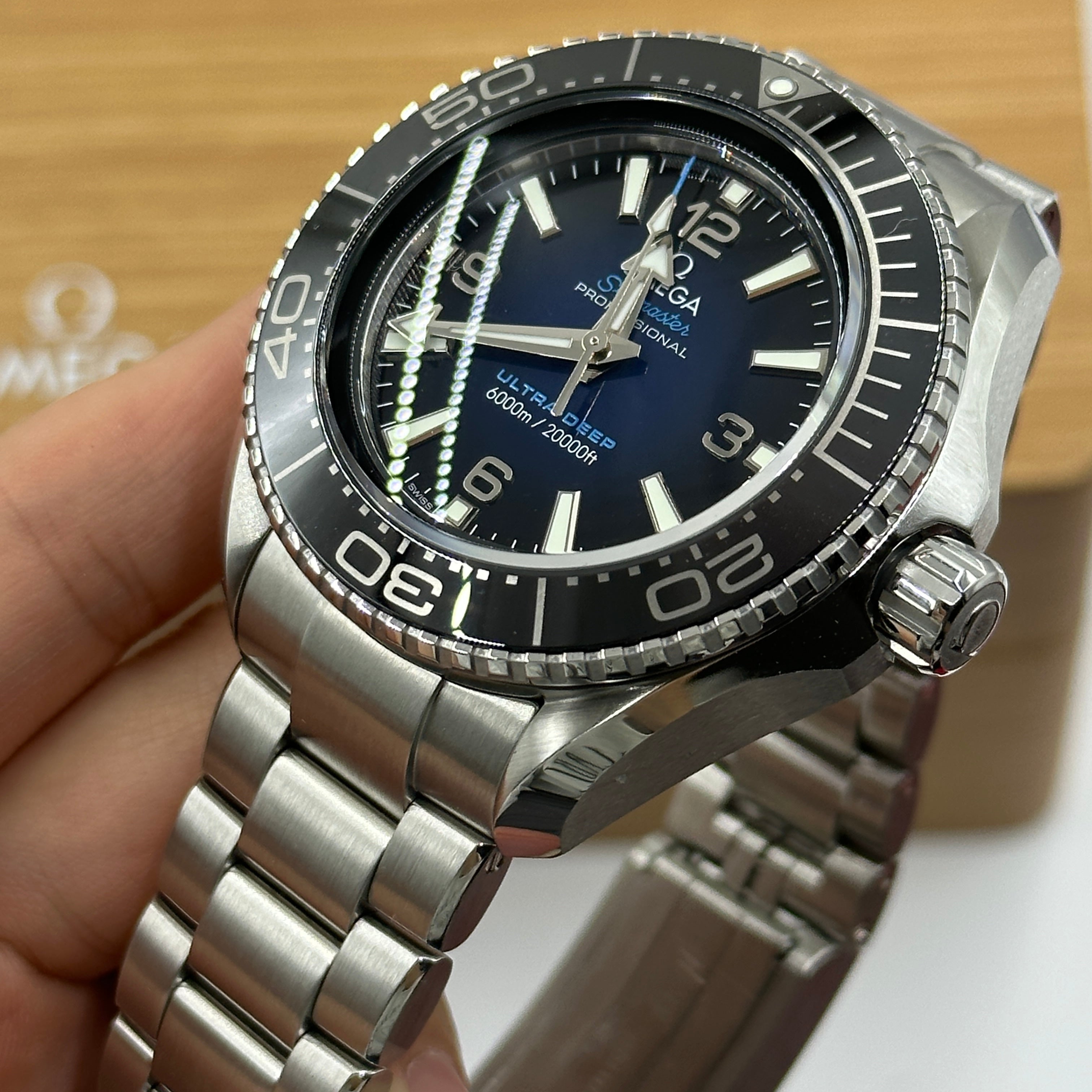 Omega Seamaster Planet Ocean 6000M 45,5 mm 215.30.46.21.03.001 2023