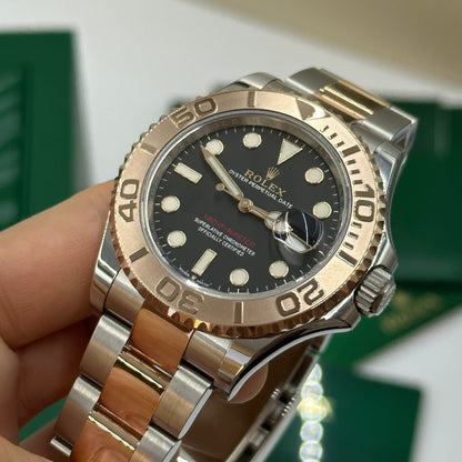 Rolex Yacht-Master 40 mm 126621 Schwarz 2025