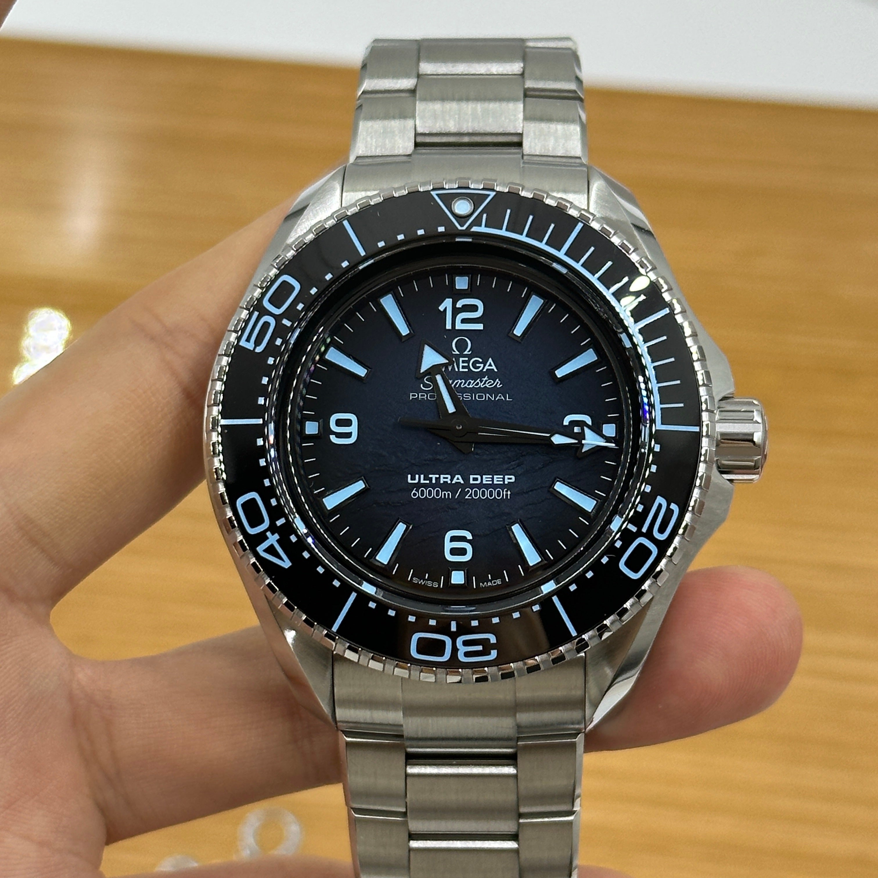 Omega Seamaster Planet Ocean 6000M 45,5 mm 215.30.46.21.03.002 2024