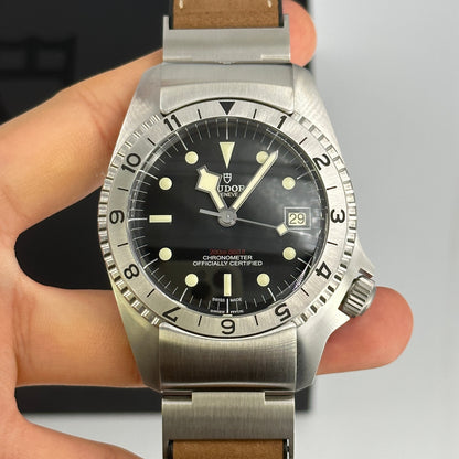 Tudor Black Bay P01 42 mm 70150-0001 Schwarzes Leder 2024