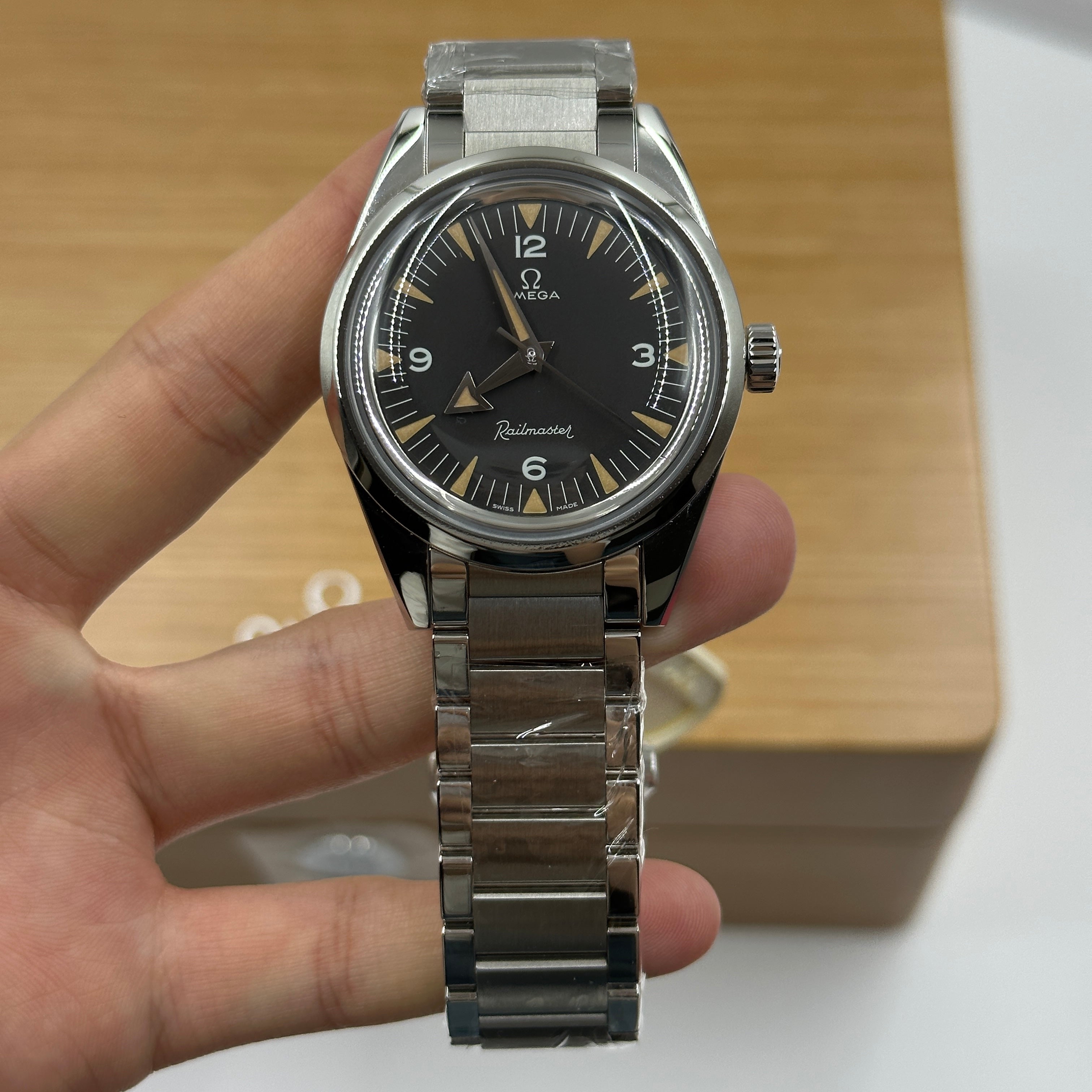 Omega Seamaster Railmaster 38 mm 220.10.38.20.01.002 2023