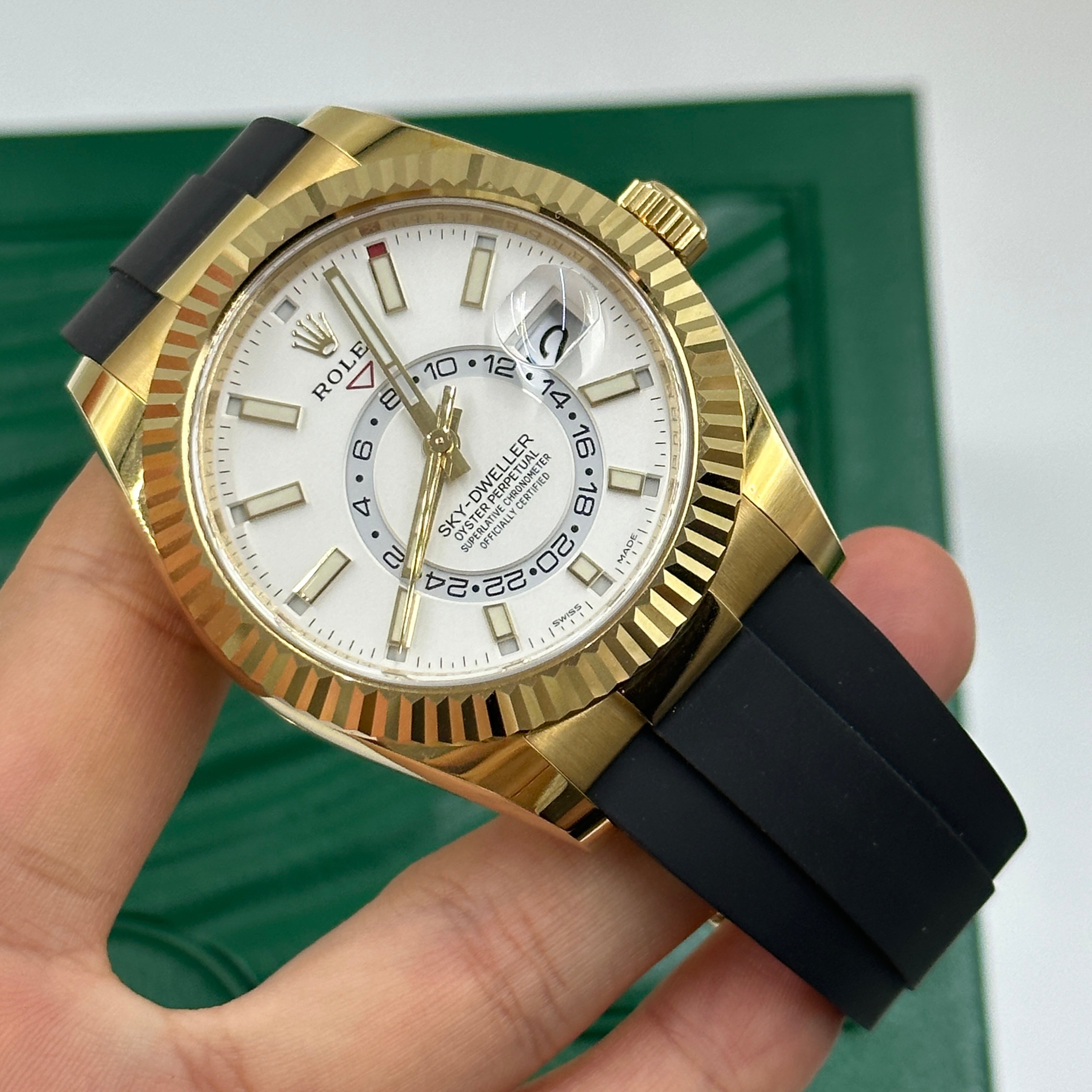 Rolex Sky-Dweller 42 mm 326238 Weiß 2021