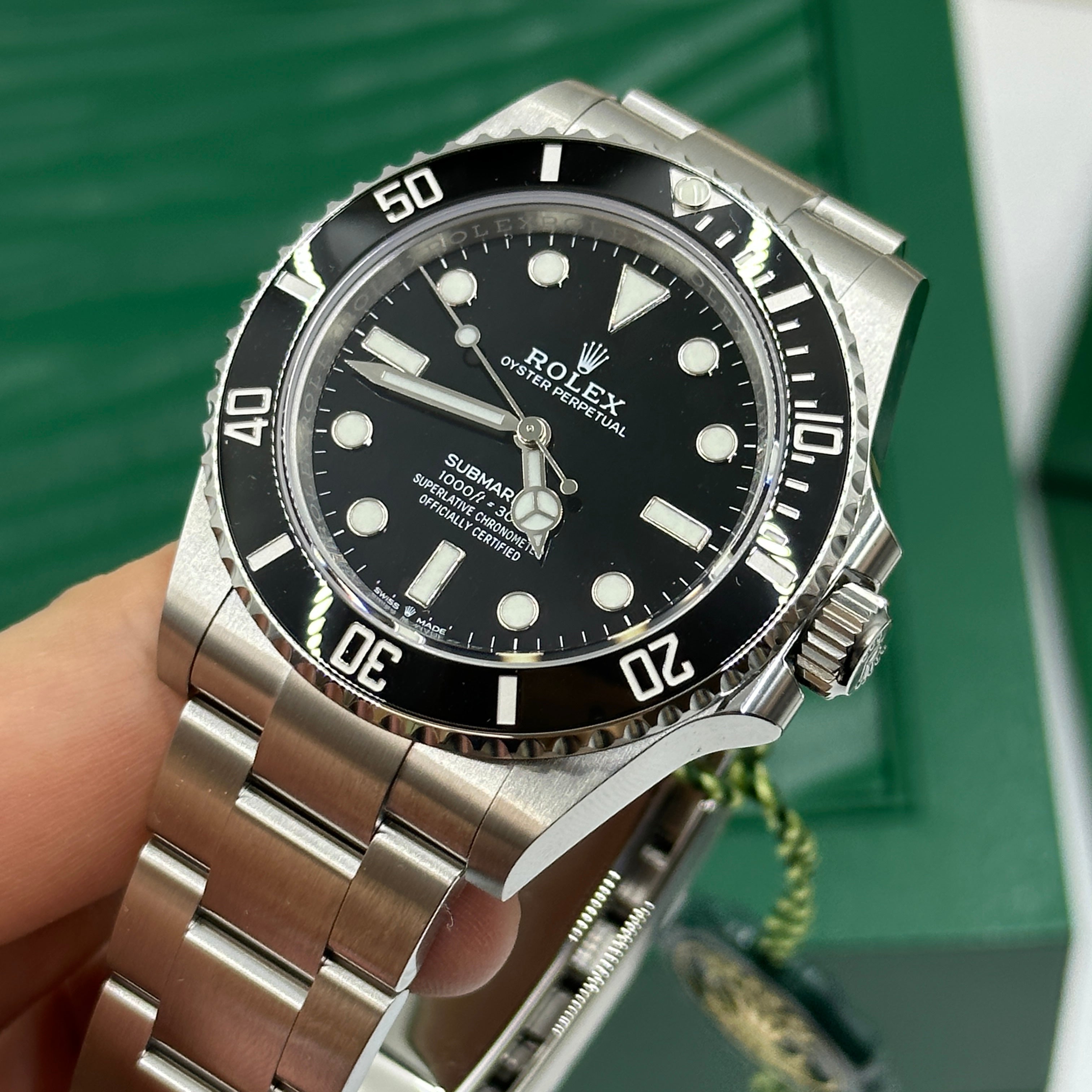 Rolex Submariner 41 mm 124060 2025
