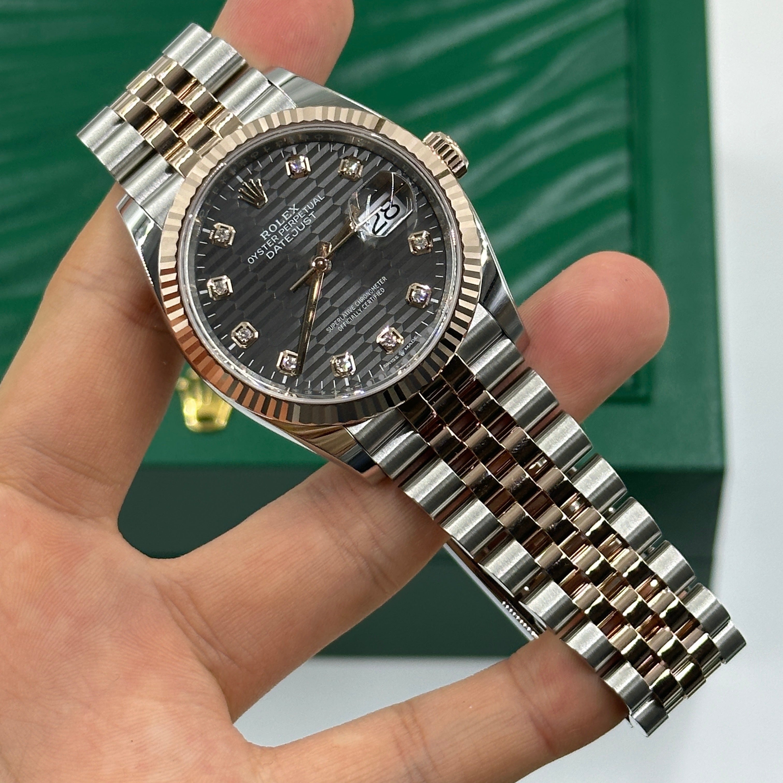 Rolex Datejust 36 126231G Grau geriffeltes Jubiläum 2024