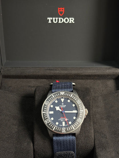 Tudor Pelagos FXD 42 mm 25707Kn-0001 Blauer Stoff 2025