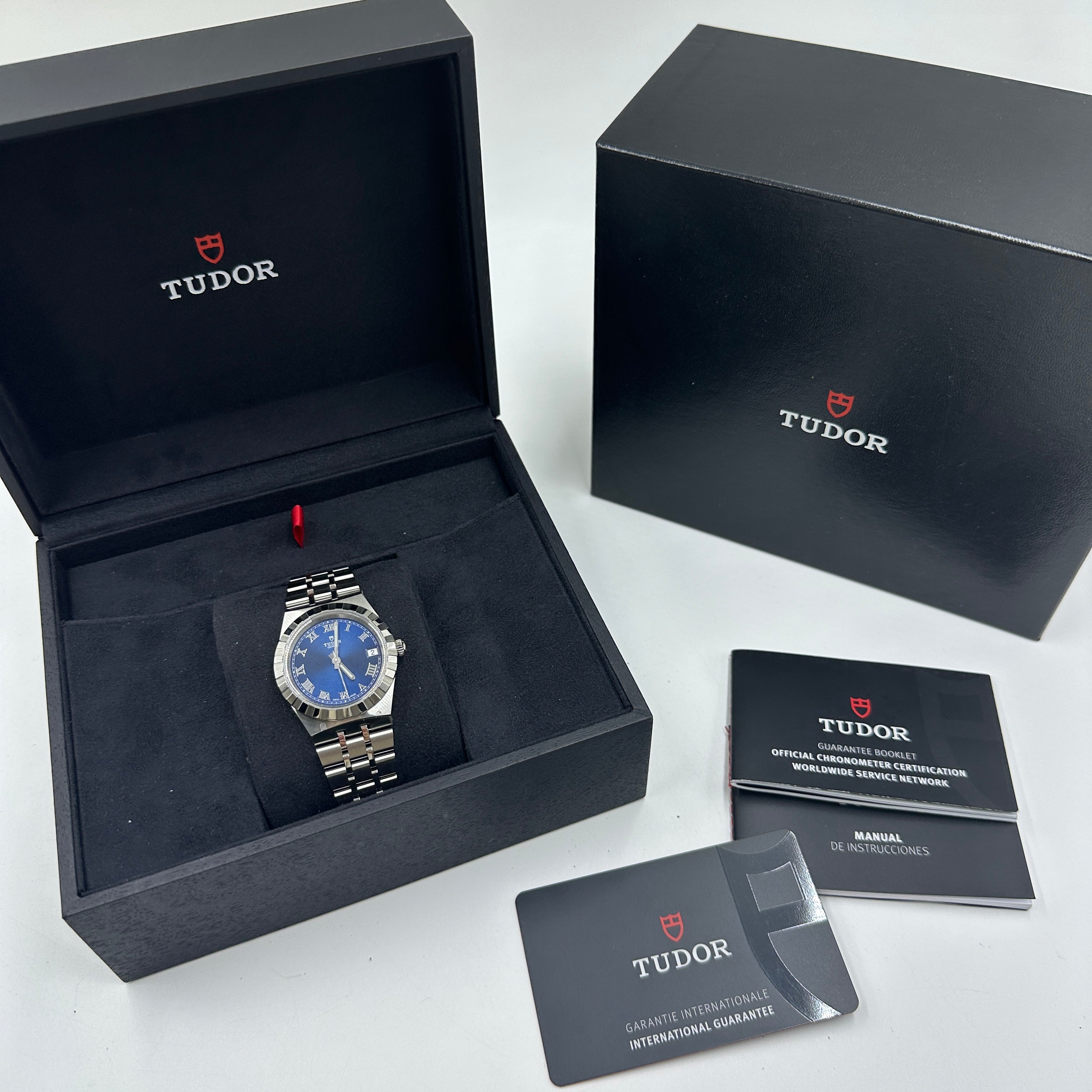 Tudor Tudor Royal 34 mm 28400-0006 Blauer römischer Stahl 2023
