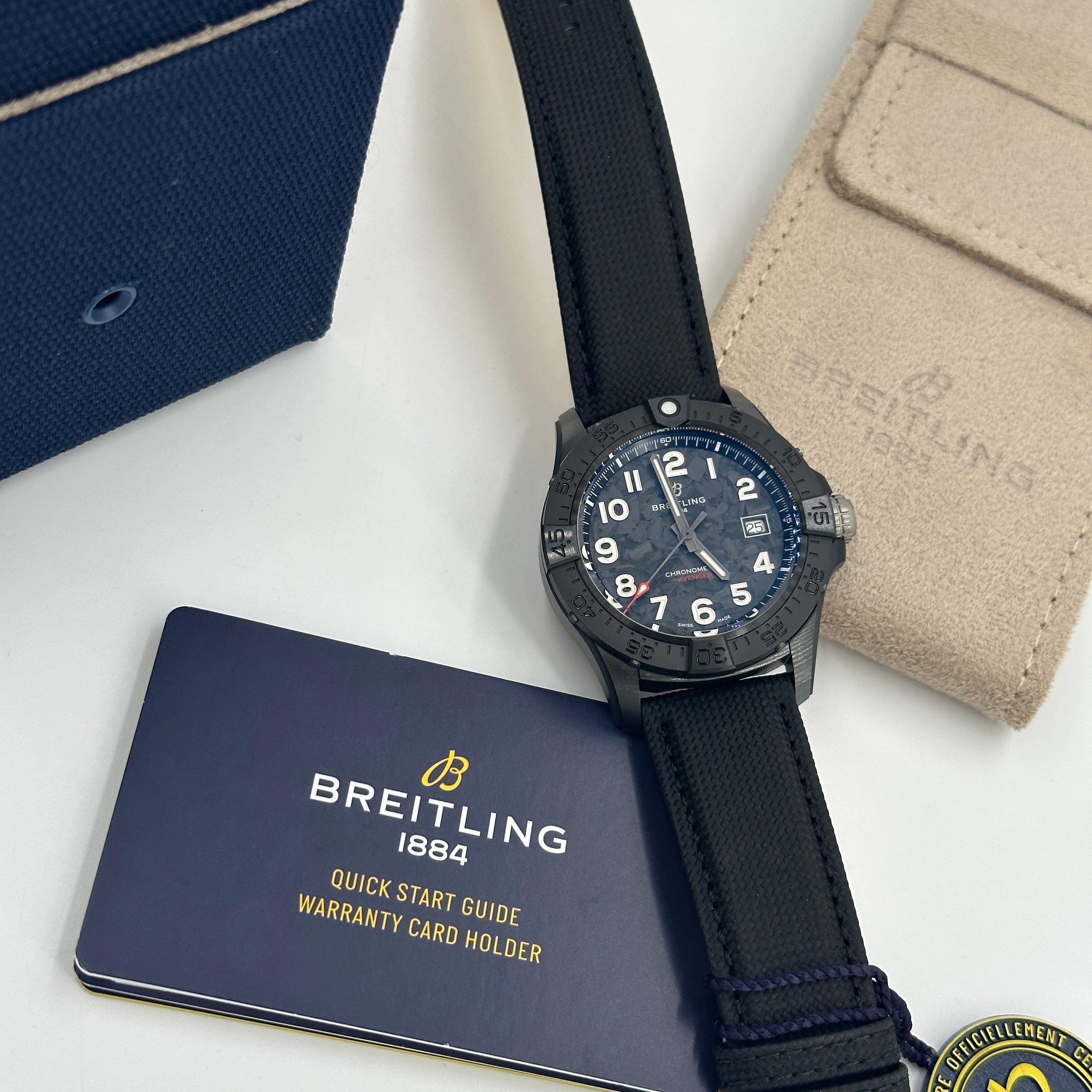 Breitling Avenger 42 mm Automatik 42 Night Mission S17328101B1X1 2025
