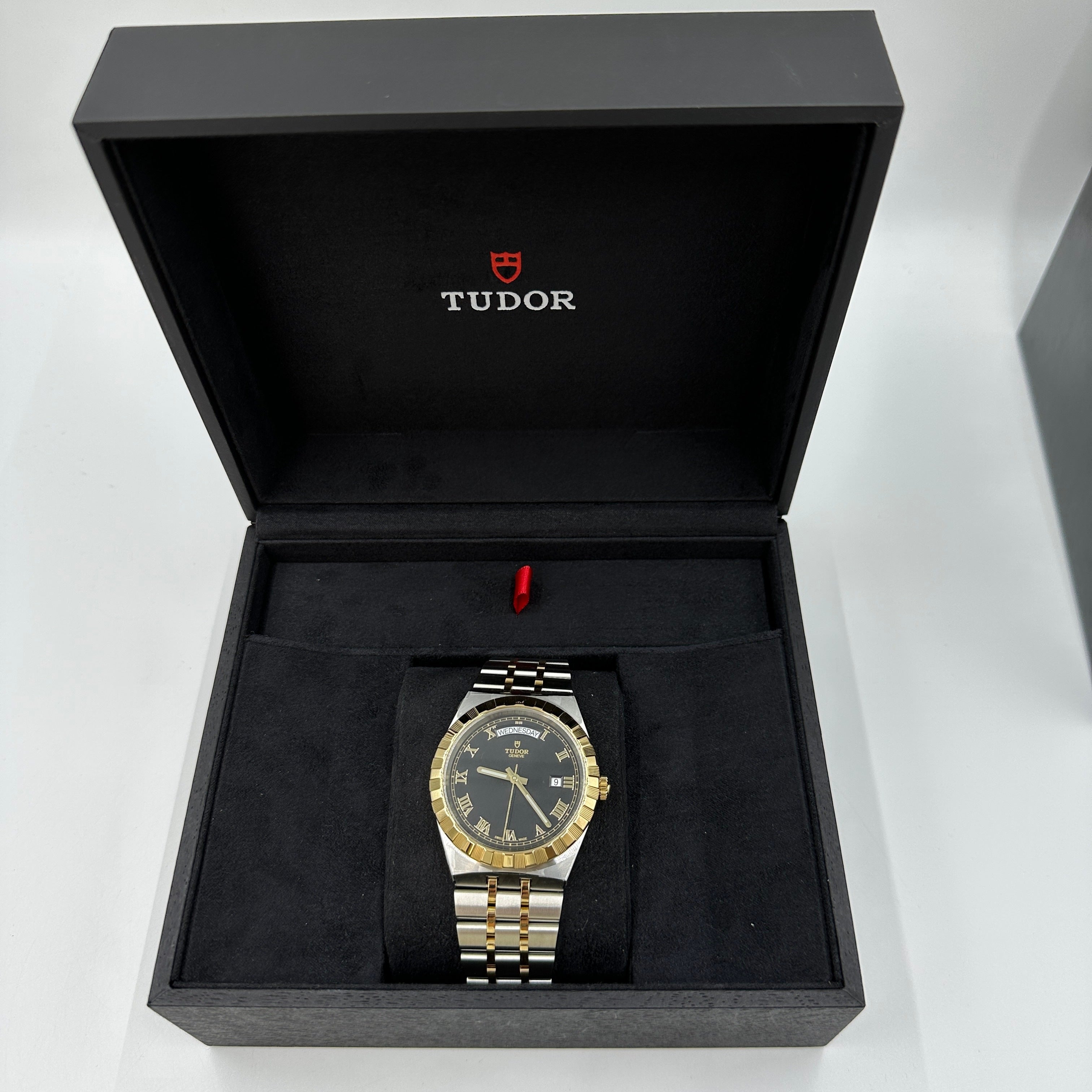 Tudor Tudor Royal 41 mm 28603-0003 Schwarz Roman 2023