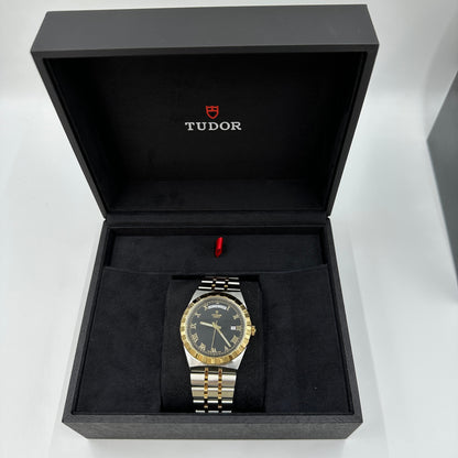 Tudor Tudor Royal 41 mm 28603-0003 Schwarz Roman 2023