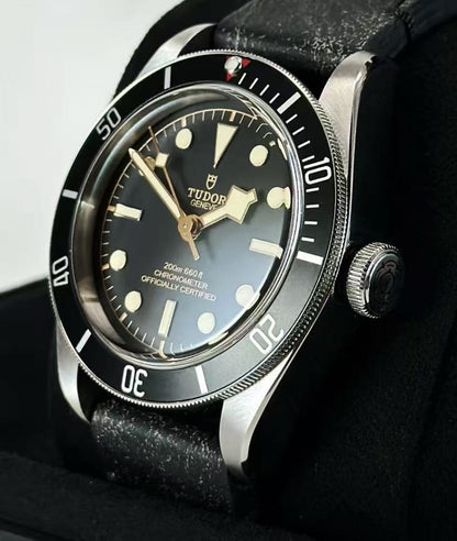 Tudor Black Bay 41 mm 79230N-0008 Schwarzes Leder 2024 HWN
