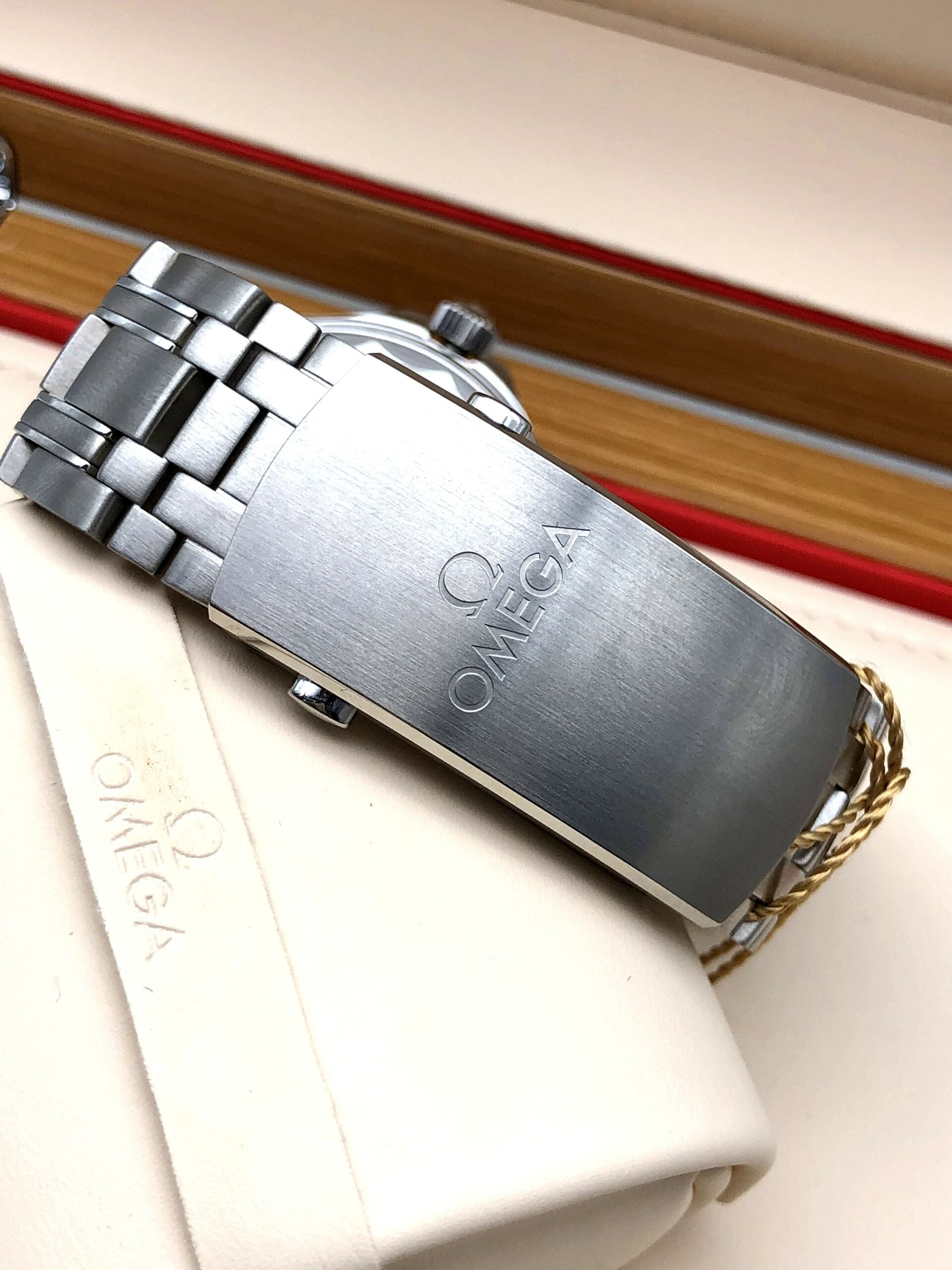 Omega Seamaster Diver 300M 42 mm 210.30.42.20.01.001 2023 JLT