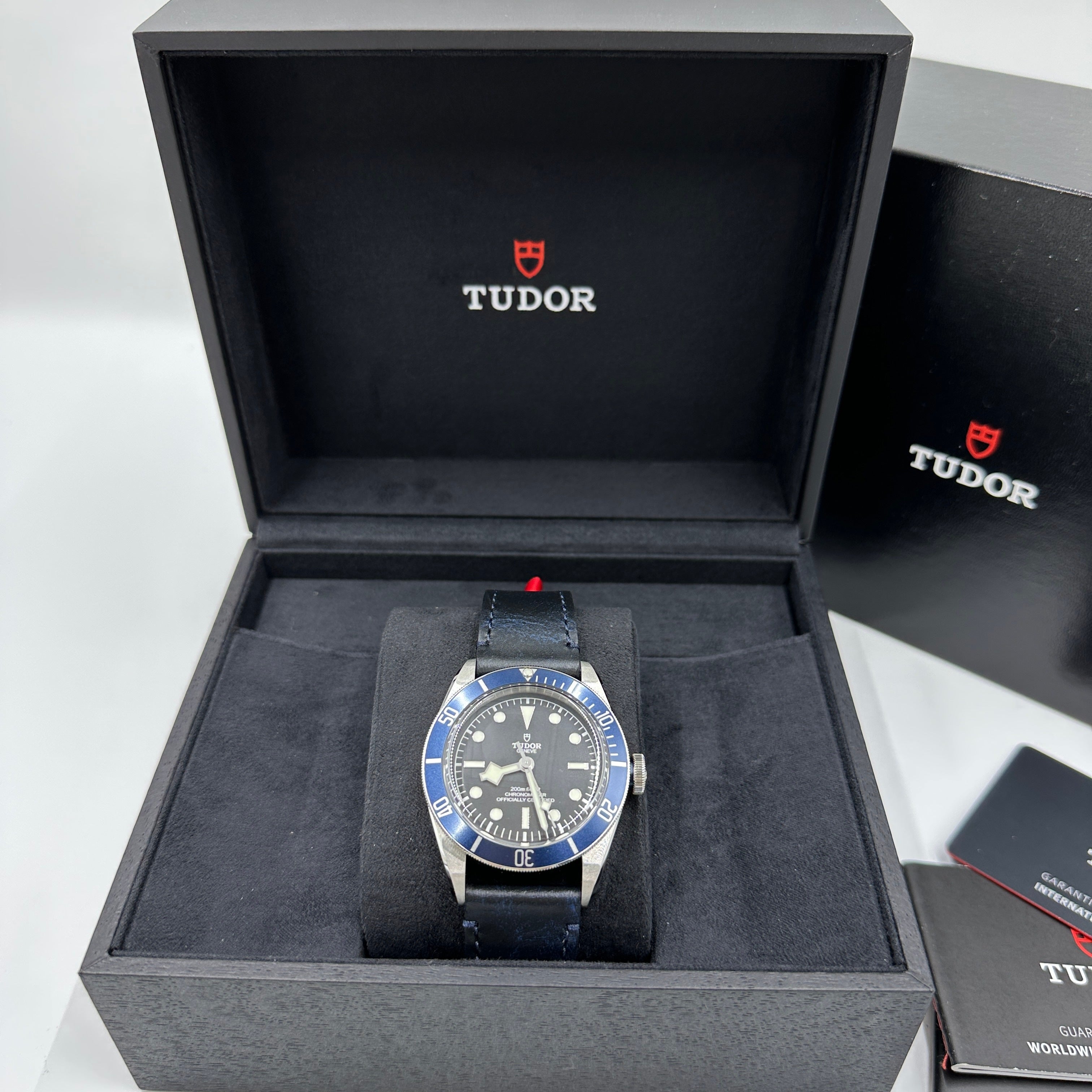 Tudor Black Bay 41 mm 79230B-0007 Blaues Leder 2024