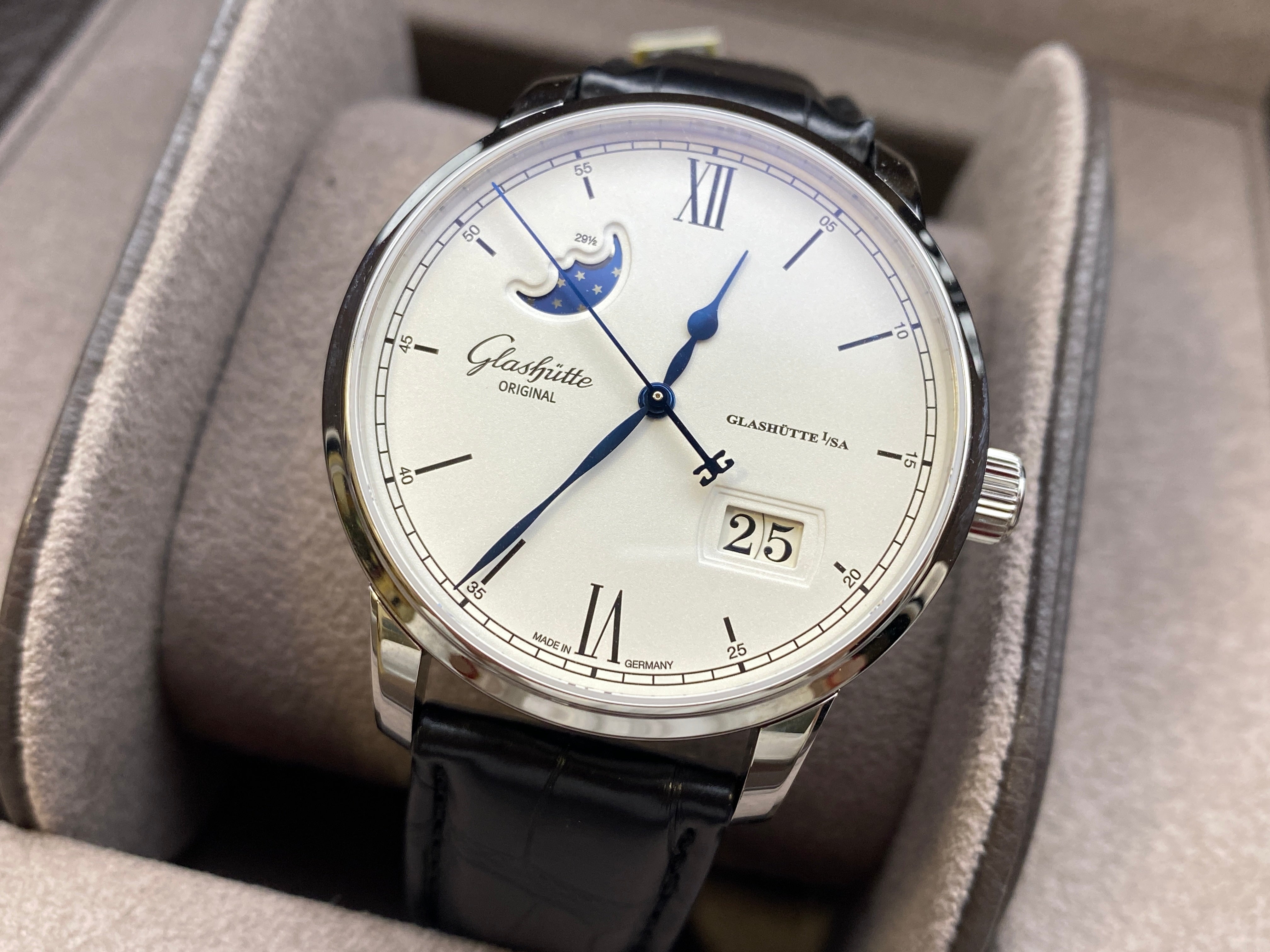 Glashütte Original Senator Excellence 40mm Panoramadatum Mondphase 1-36-04-01-02-61 2022