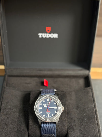Tudor Pelagos FXD 42 mm 25707Kn-0001 Blauer Stoff 2025