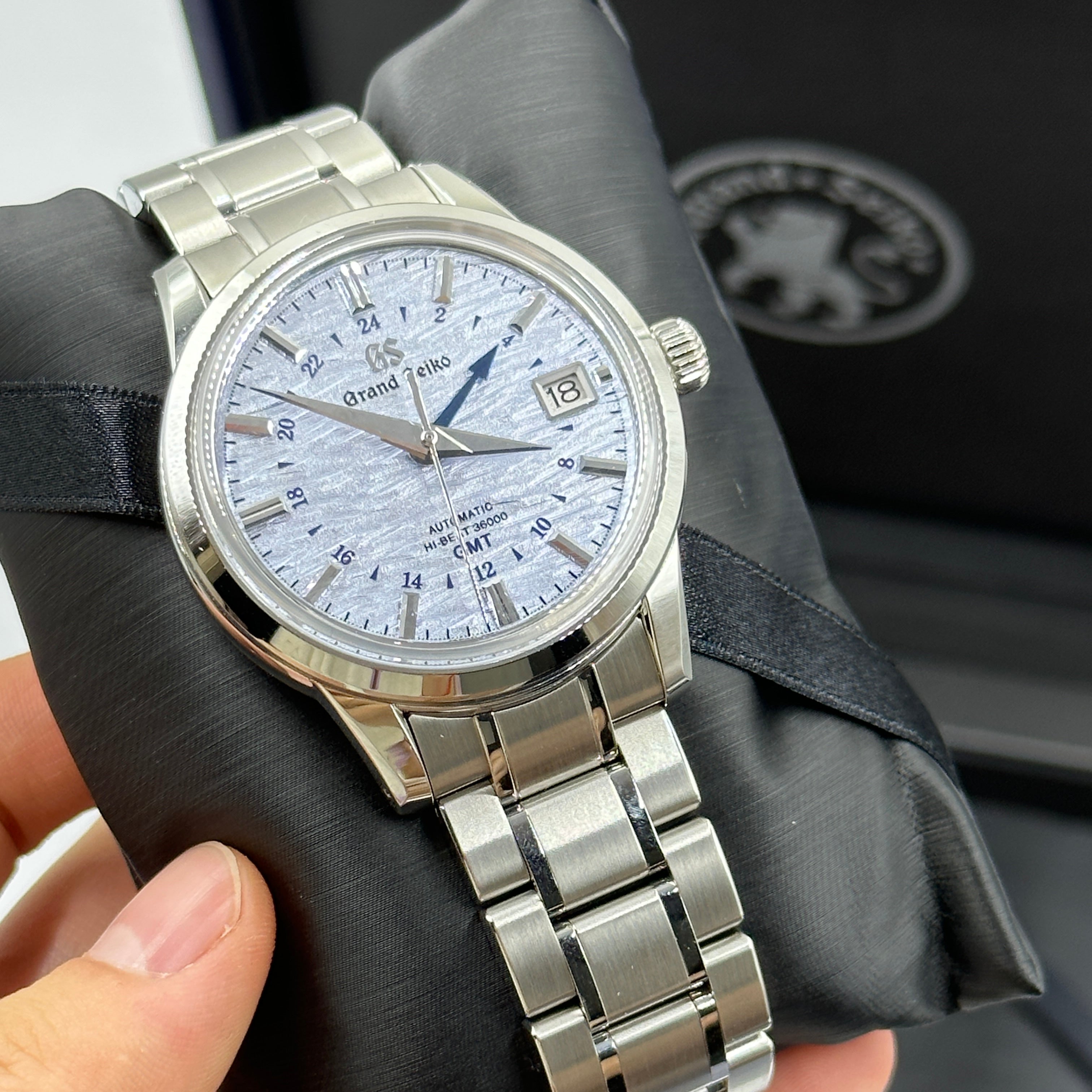 Grand Seiko Elegance 39,5 mm SBGJ249G 2023