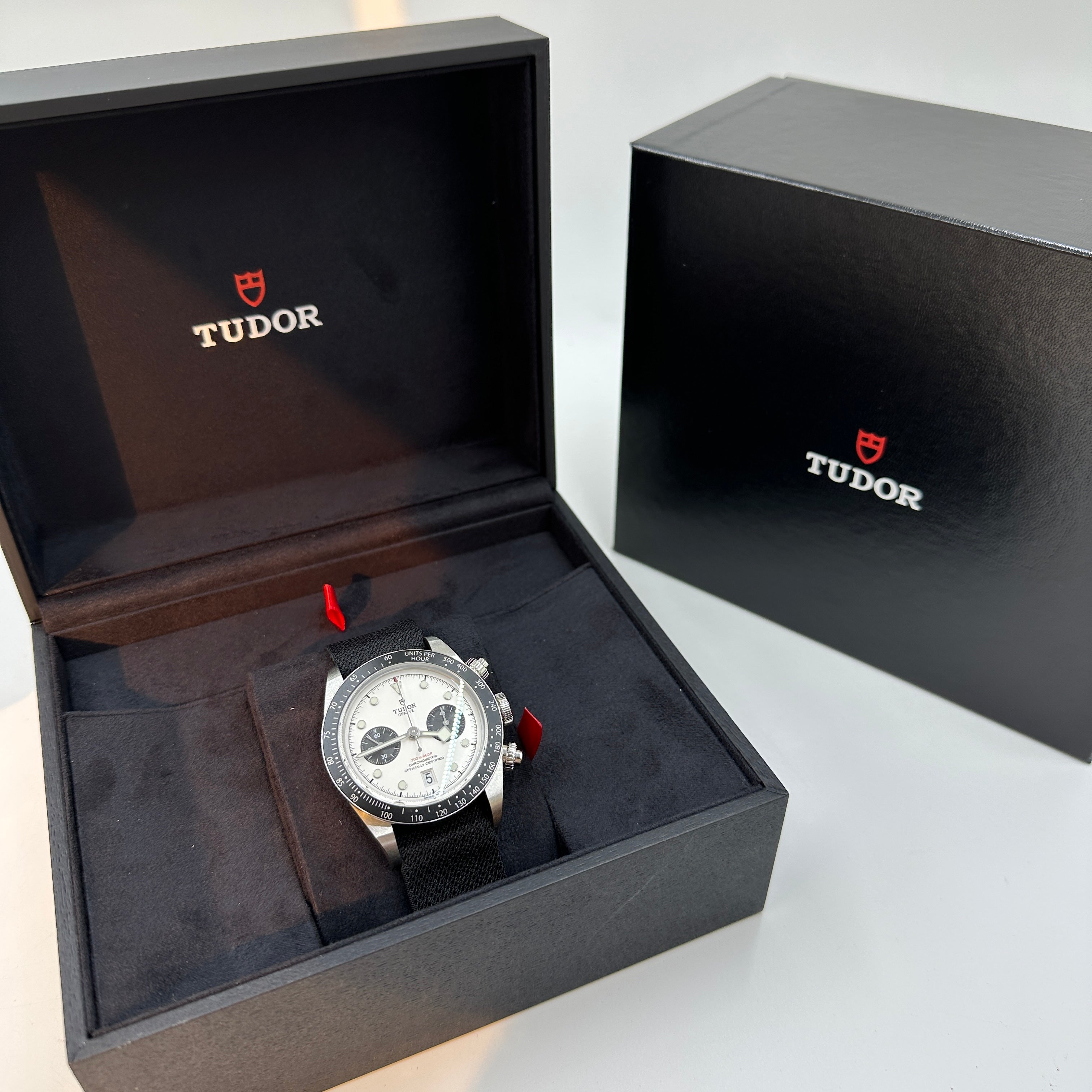 Tudor Black Bay Chrono 41 mm 79360N-0008 Weiß gewebt 2024
