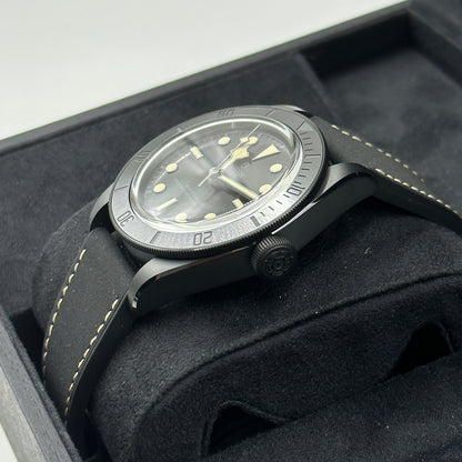 Tudor Black Bay Keramik 41 mm 79210Cnu-0001 Schwarzes Leder 2023
