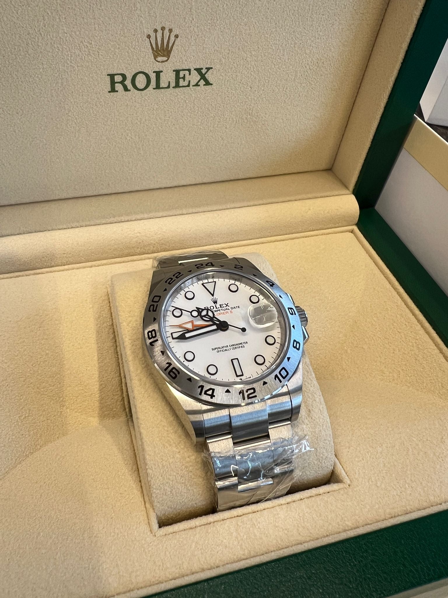 Rolex Explorer II 42 mm 226570 Weiß 2023