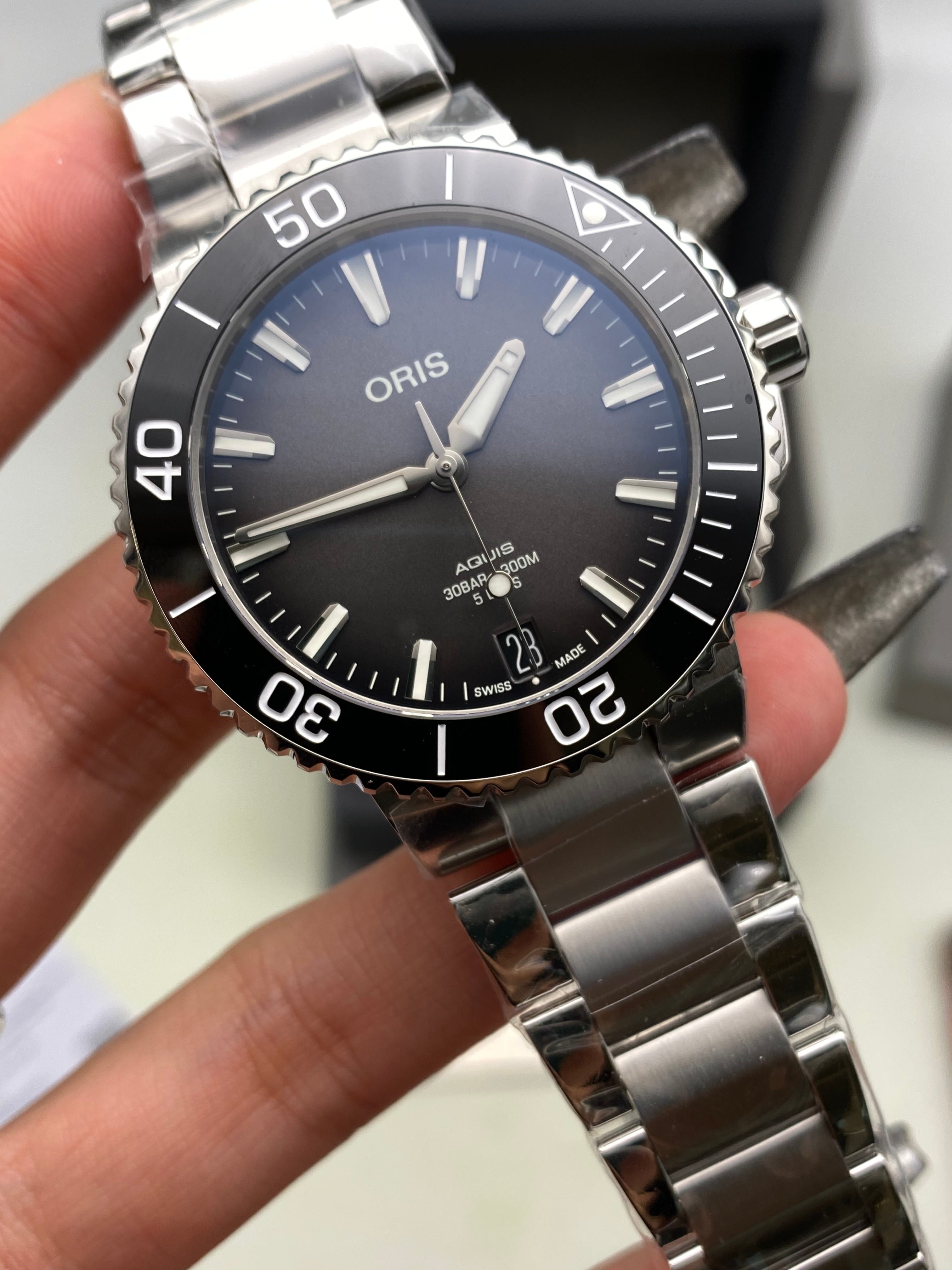 Oris Aquis 41,5 mm 01 400 7769 4154 2025