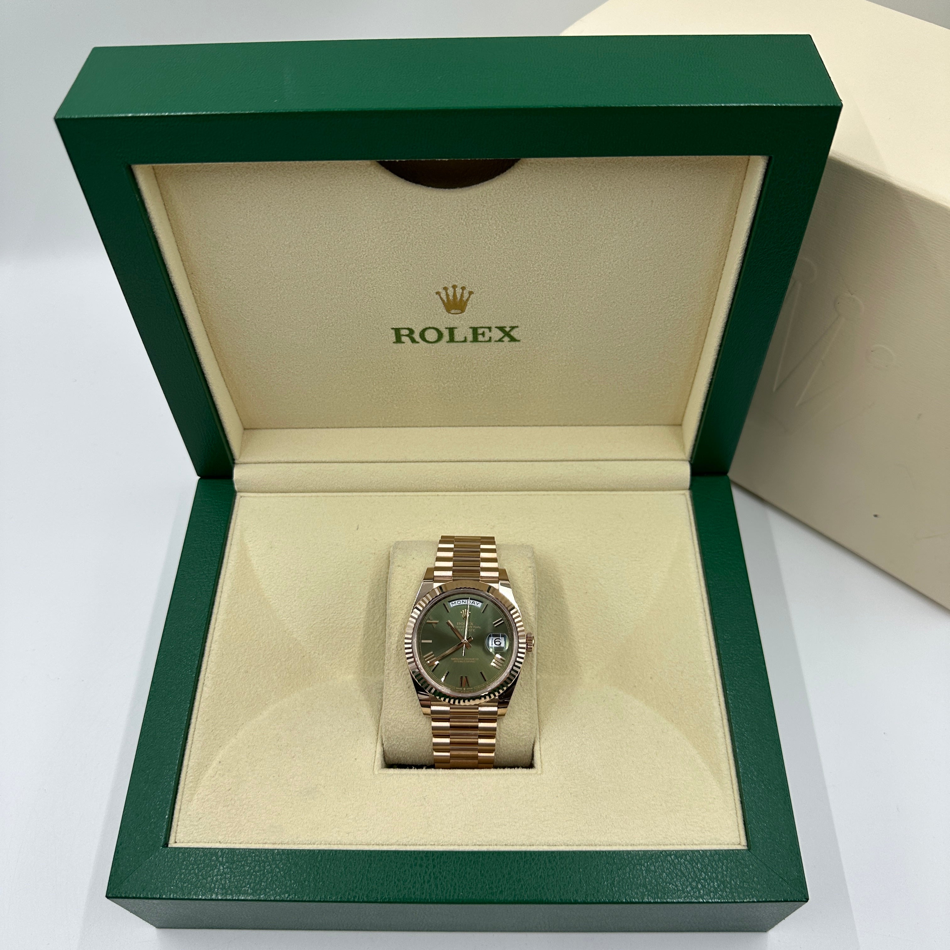Rolex Day-Date 40 40 mm 228235 Grün Roman 2024