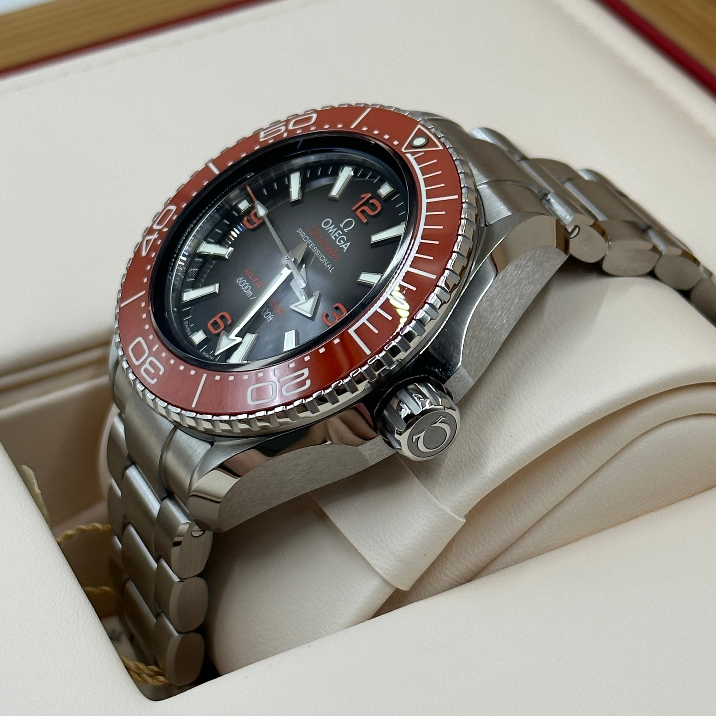 Omega Seamaster Planet Ocean 6000M 45,5 mm 215.30.46.21.06.001 2023