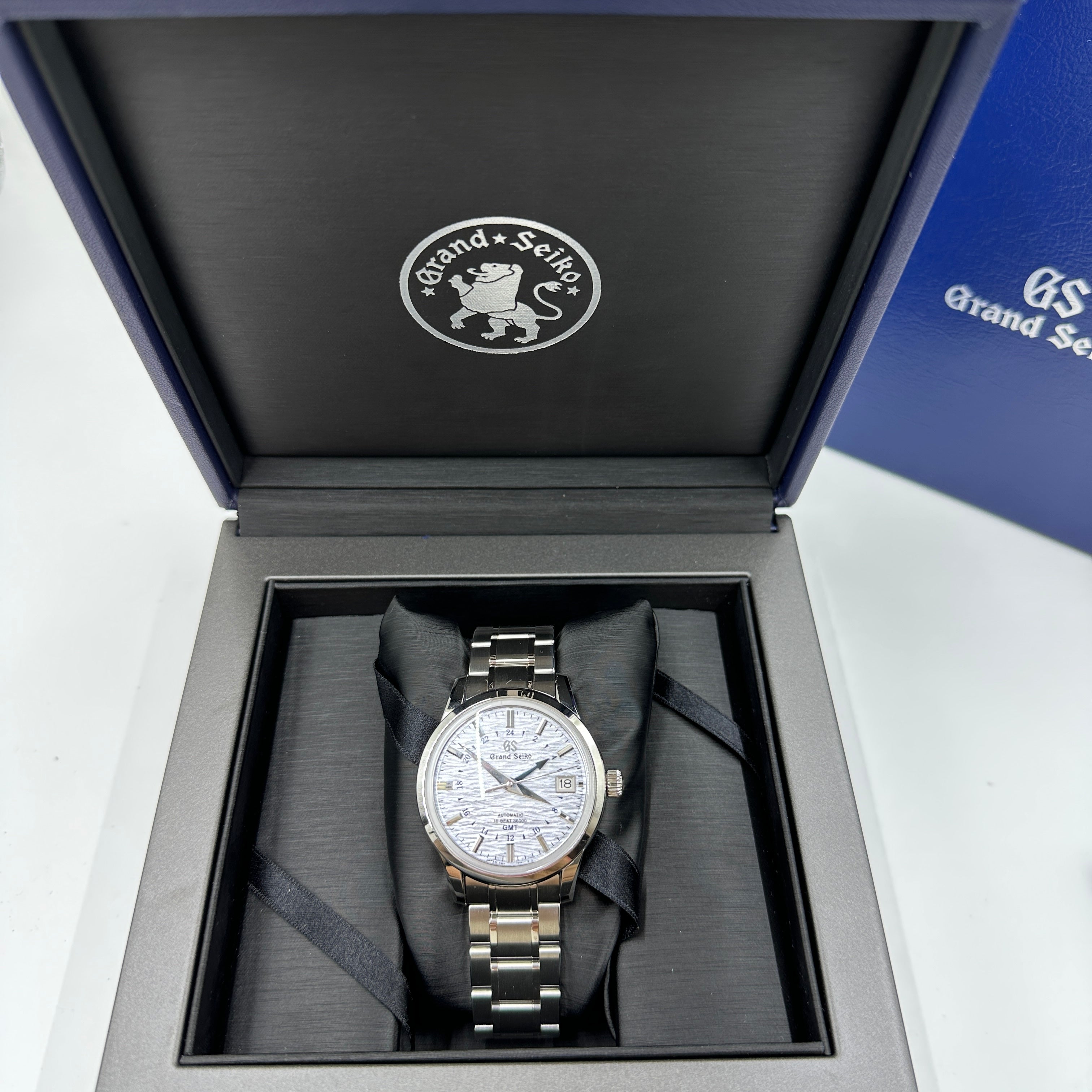 Grand Seiko Elegance 39,5 mm SBGJ249G 2023