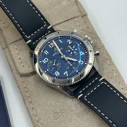 Breitling Classic AVI 42 mm Chronograph 42 Tribut an Vought F4U Corsair A233801A1C1A1 2025