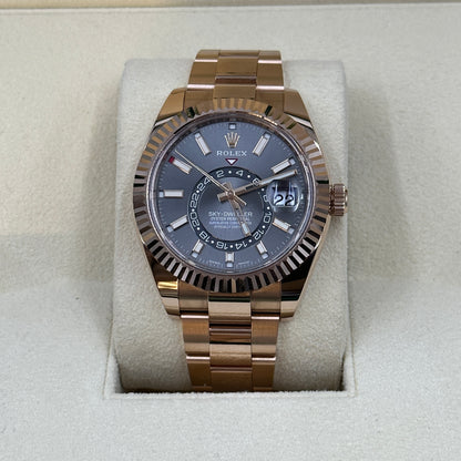 Rolex Sky-Dweller 42 mm 326935 Grau 2022