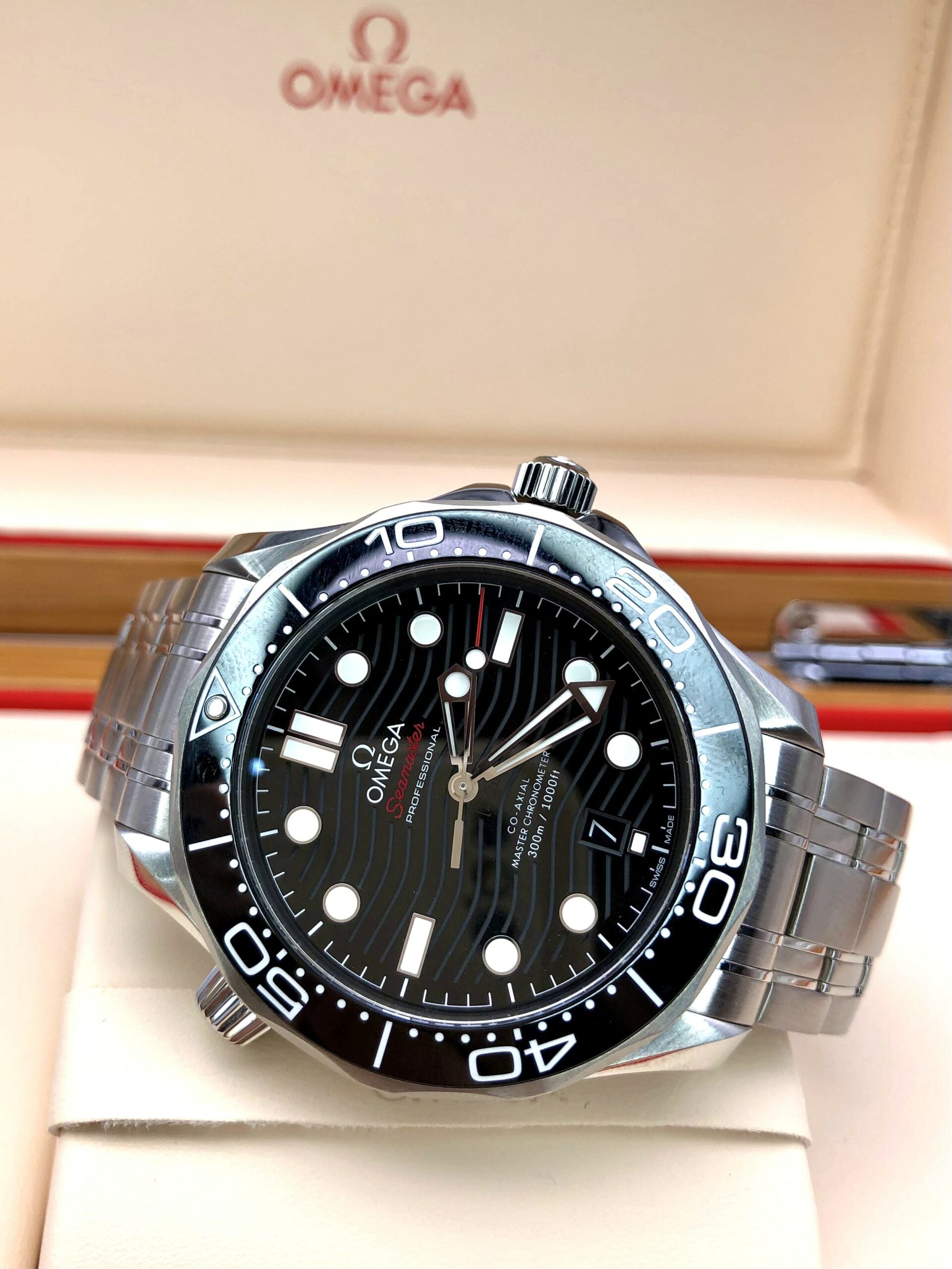 Omega Seamaster Diver 300M 42 mm 210.30.42.20.01.001 2023 JLS
