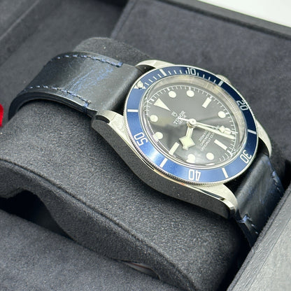 Tudor Black Bay 41 mm 79230B-0007 Blaues Leder 2024
