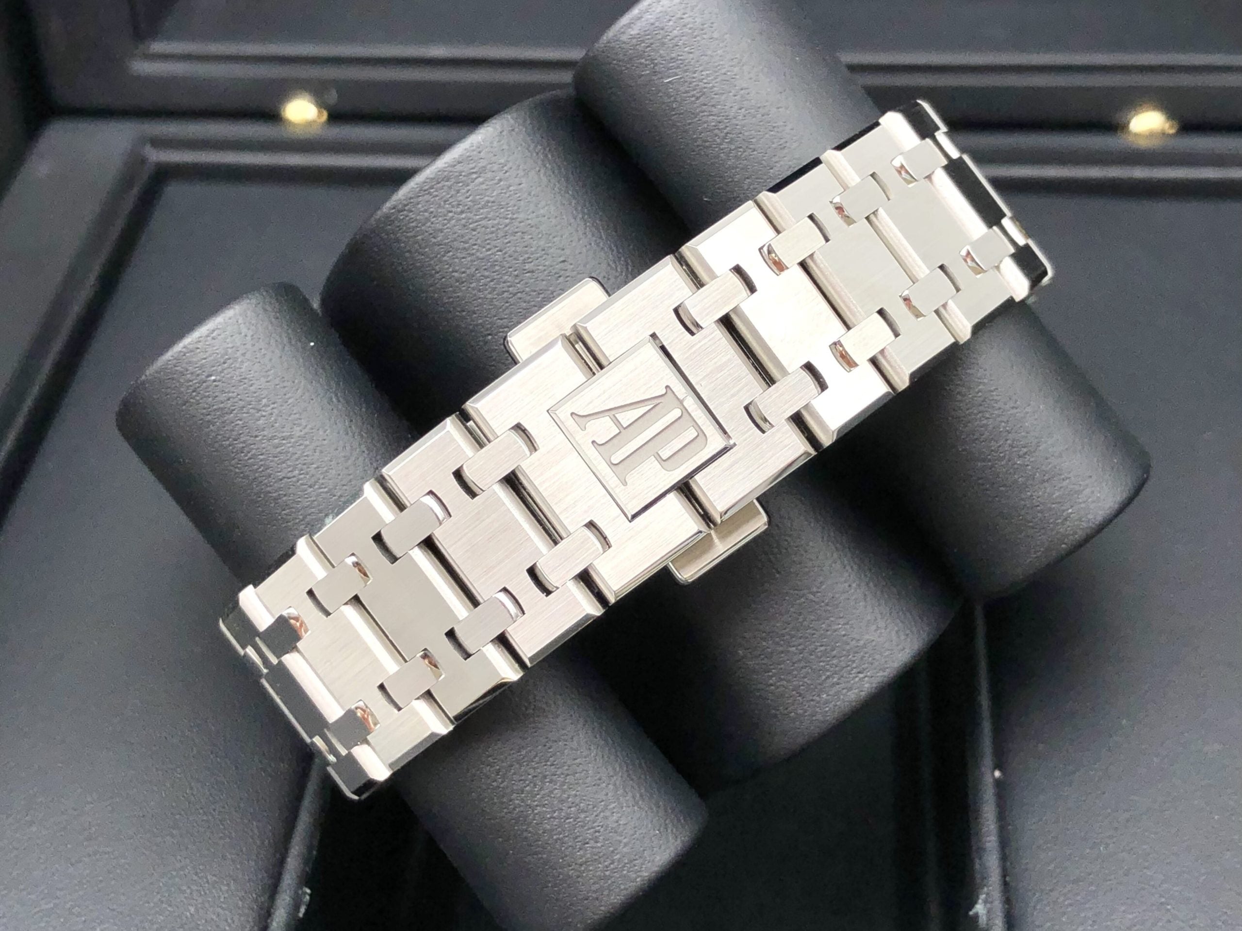 Audemars Piguet Royal Oak 37mm 15450St Weiß 2021