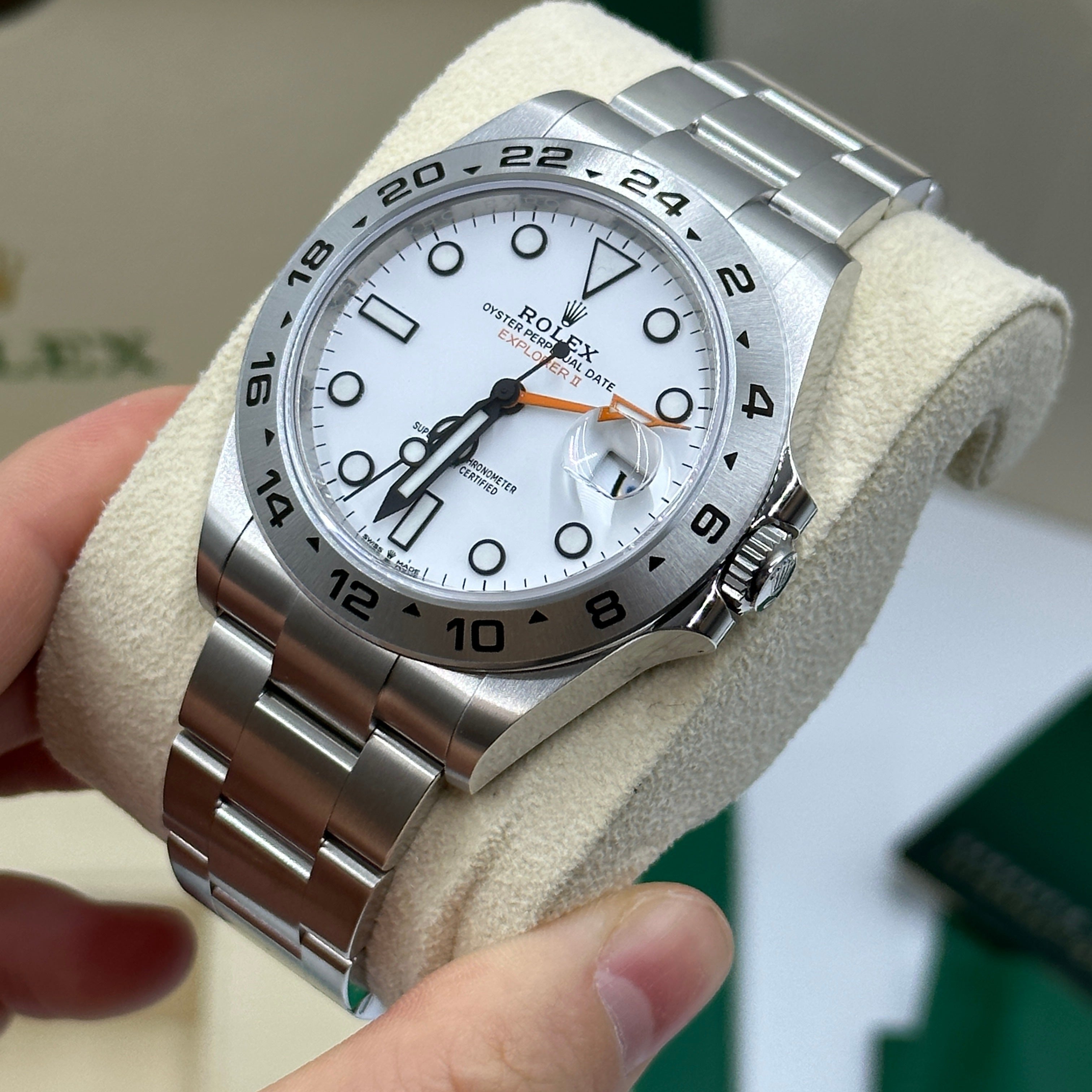 Rolex Explorer II 42 mm 226570 Weiß 2025