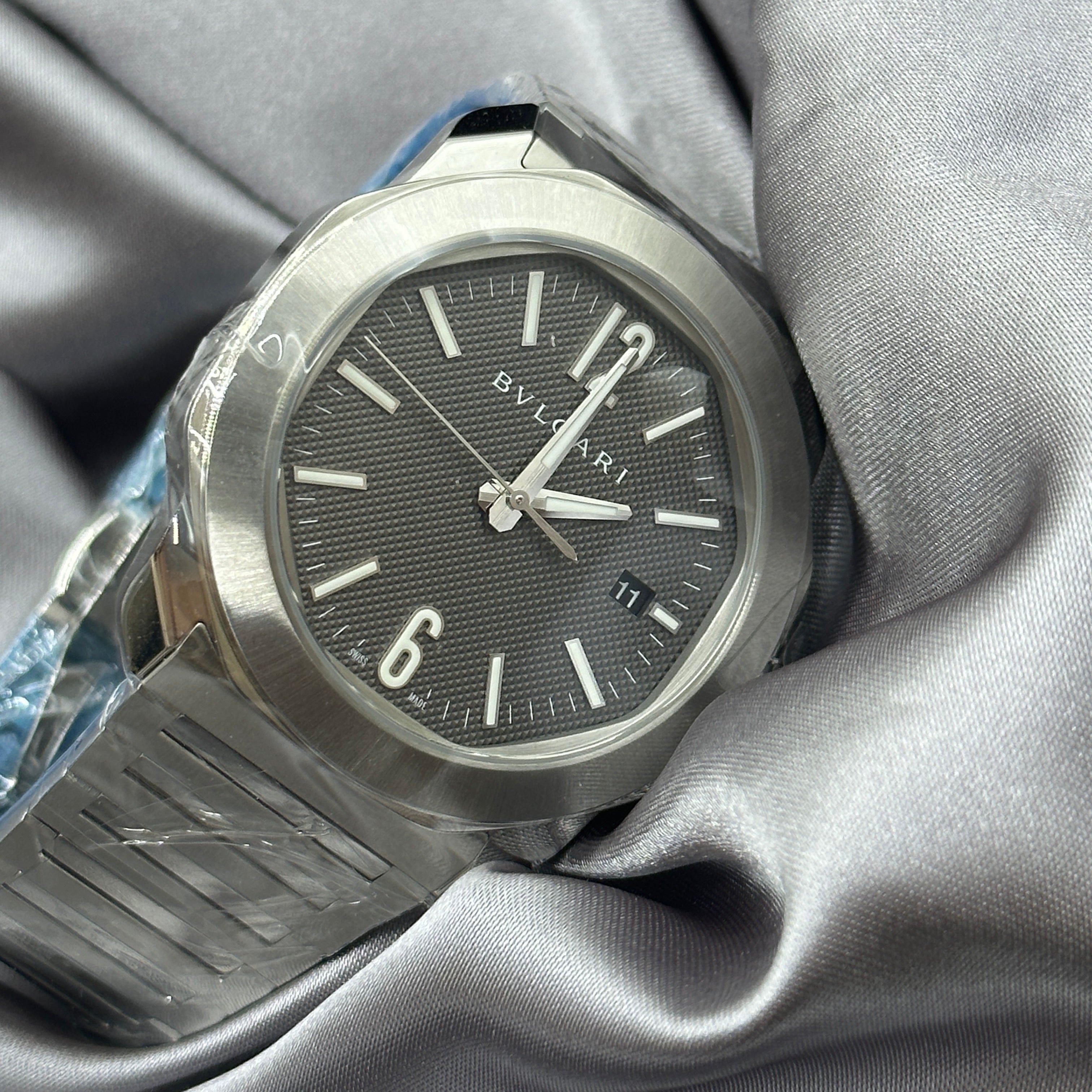 Bvlgari Octo 41mm Roma 103740 Grau 2024