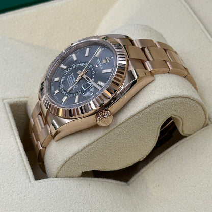 Rolex Sky-Dweller 42 mm 326935 Grau 2022