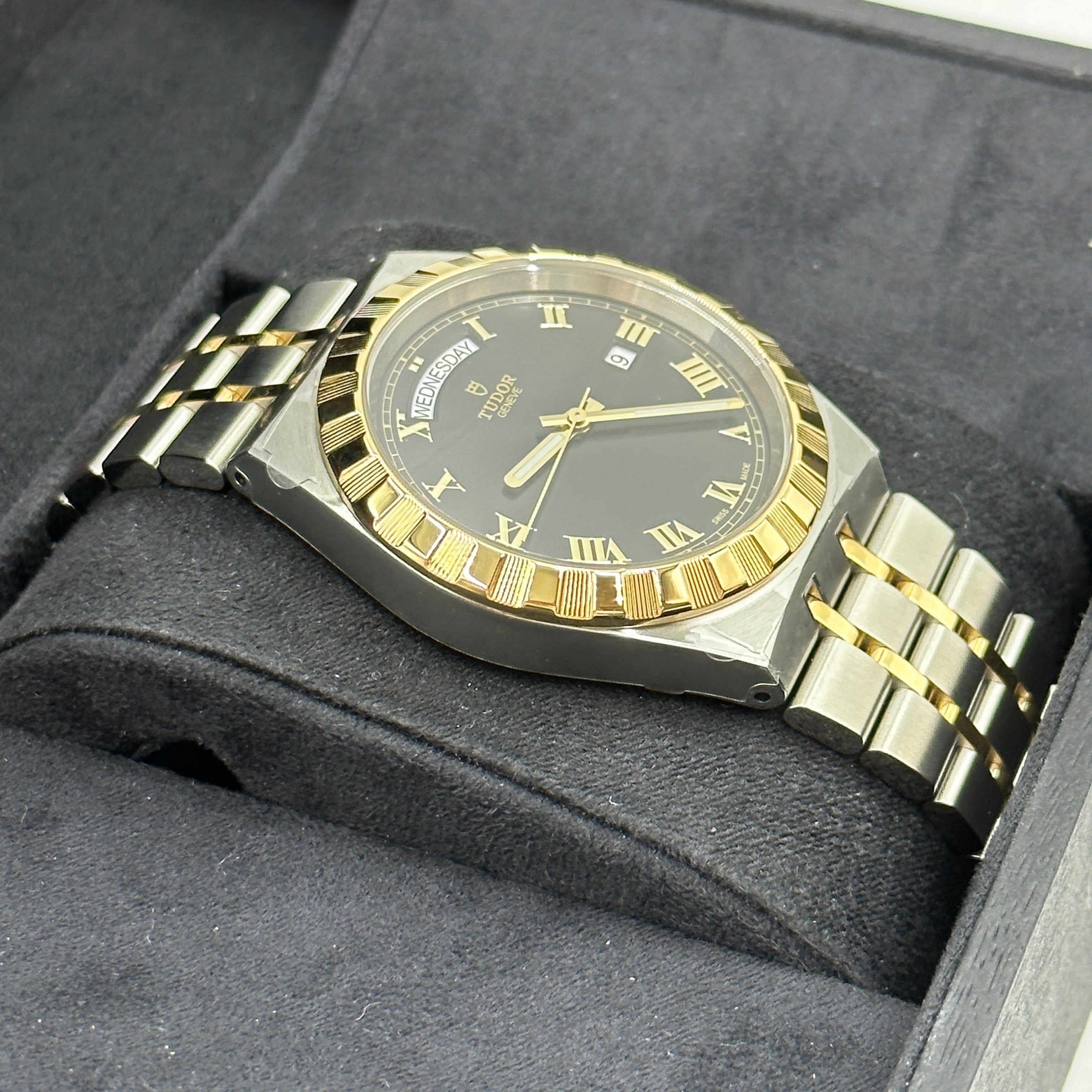 Tudor Tudor Royal 41 mm 28603-0003 Schwarz Roman 2023