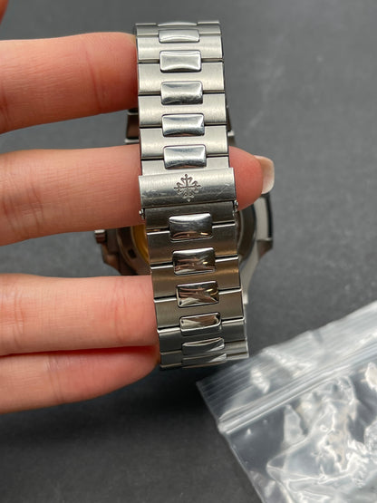 Patek Philippe Nautilus 5711/1A‑010 Stahl 40 mm blaues Zifferblatt