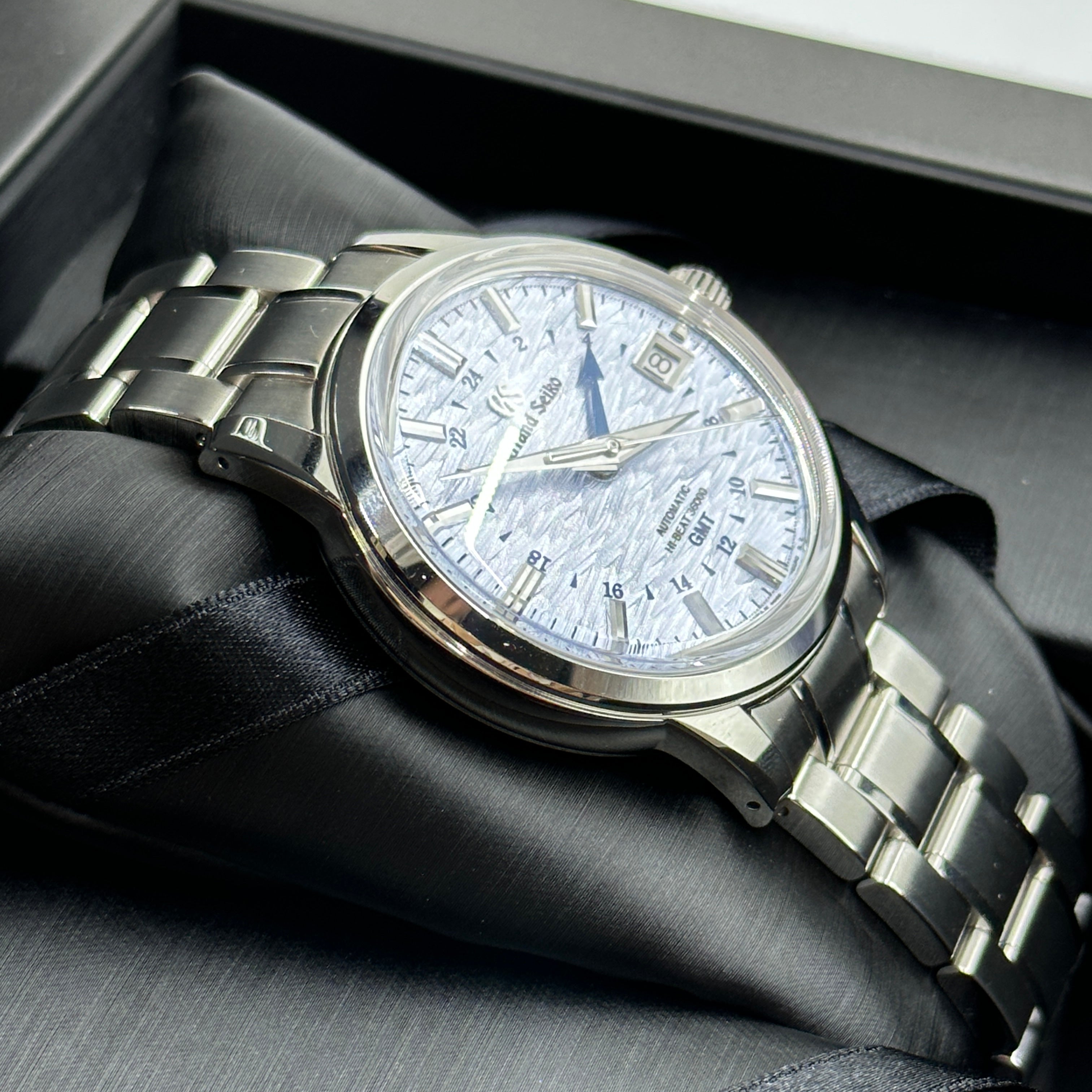 Grand Seiko Elegance 39,5 mm SBGJ249G 2023