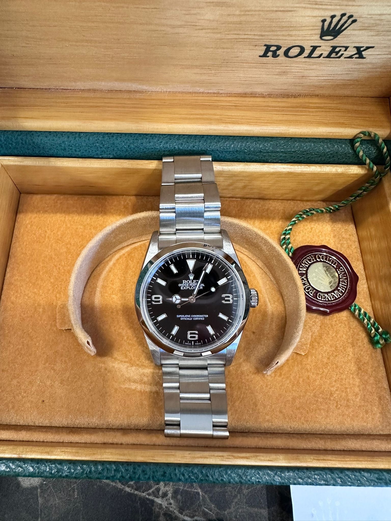 Rolex Explorer 114270 Schwarz
