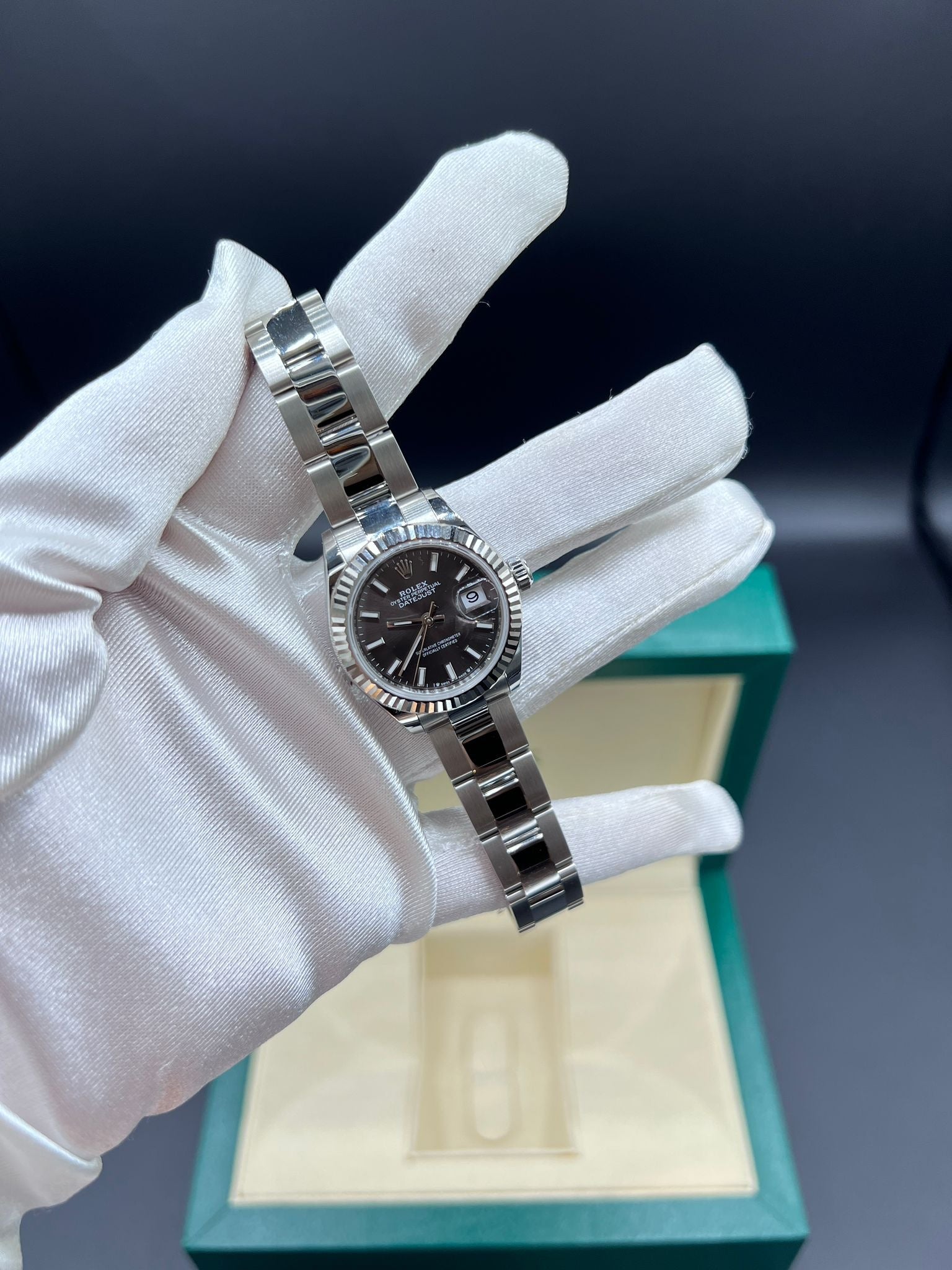 Rolex Lady-Datejust 279174 Grau Index Oyster 2025