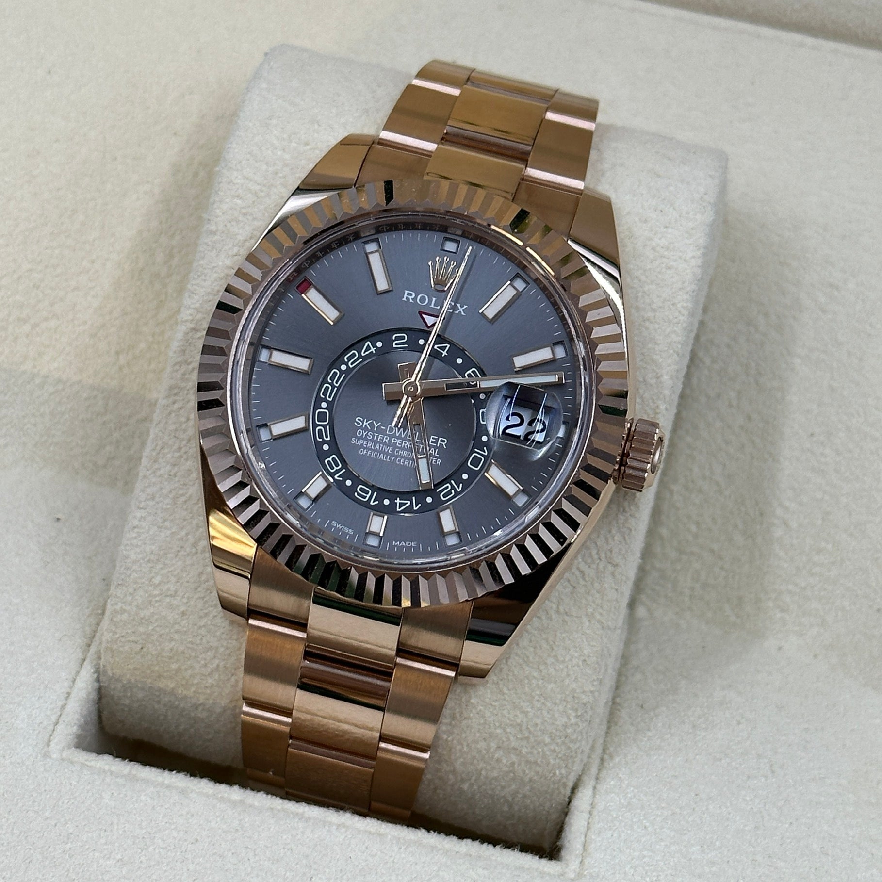 Rolex Sky-Dweller 42 mm 326935 Grau 2022