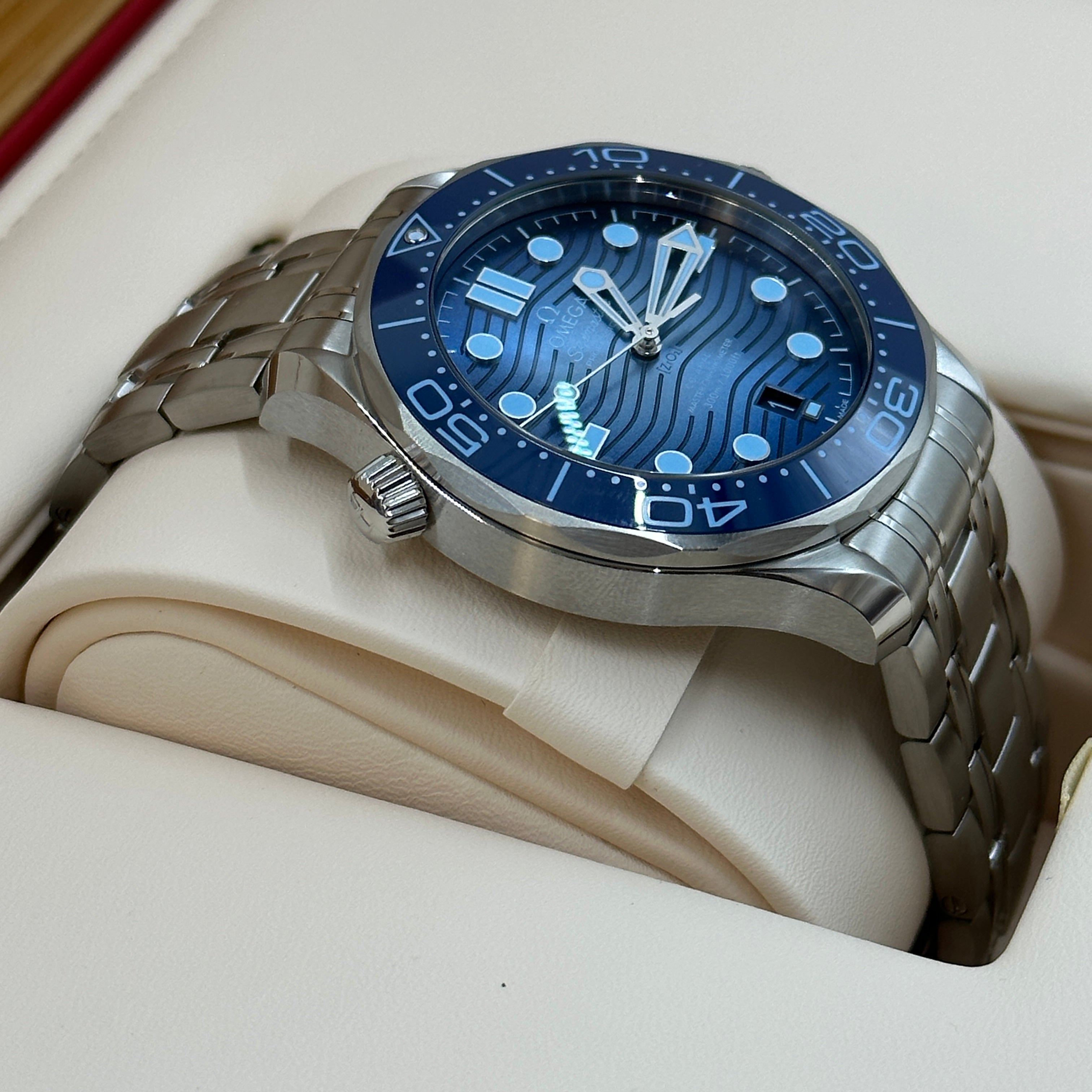 Omega Seamaster Diver 300M 42mm 210.30.42.20.03.003 2023