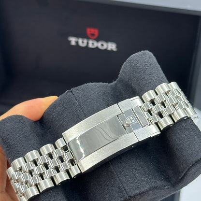 Tudor Black Bay 39 39 mm 79660-0004 Schwarze Diamanten 2024