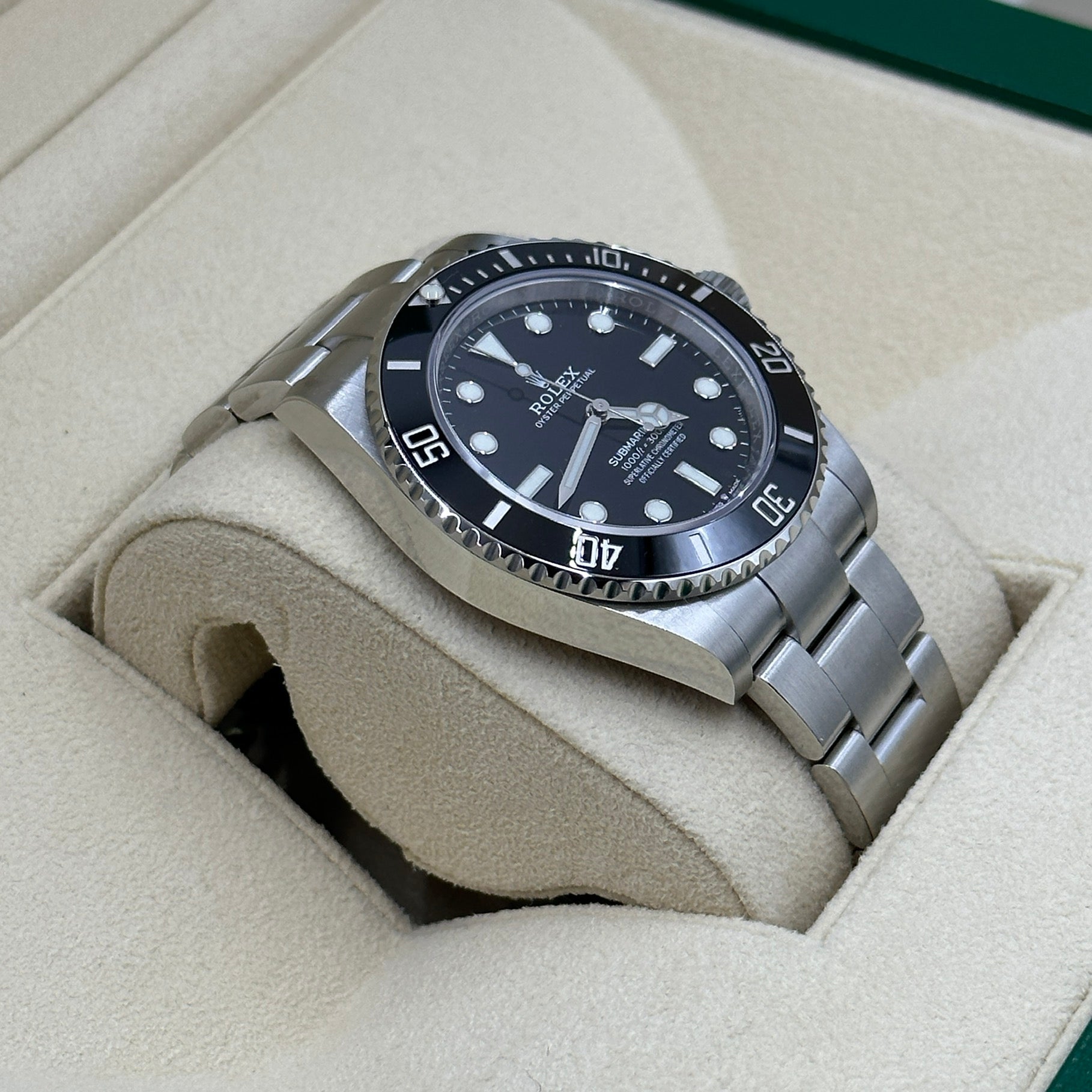 Rolex Submariner 41 mm 124060 2025