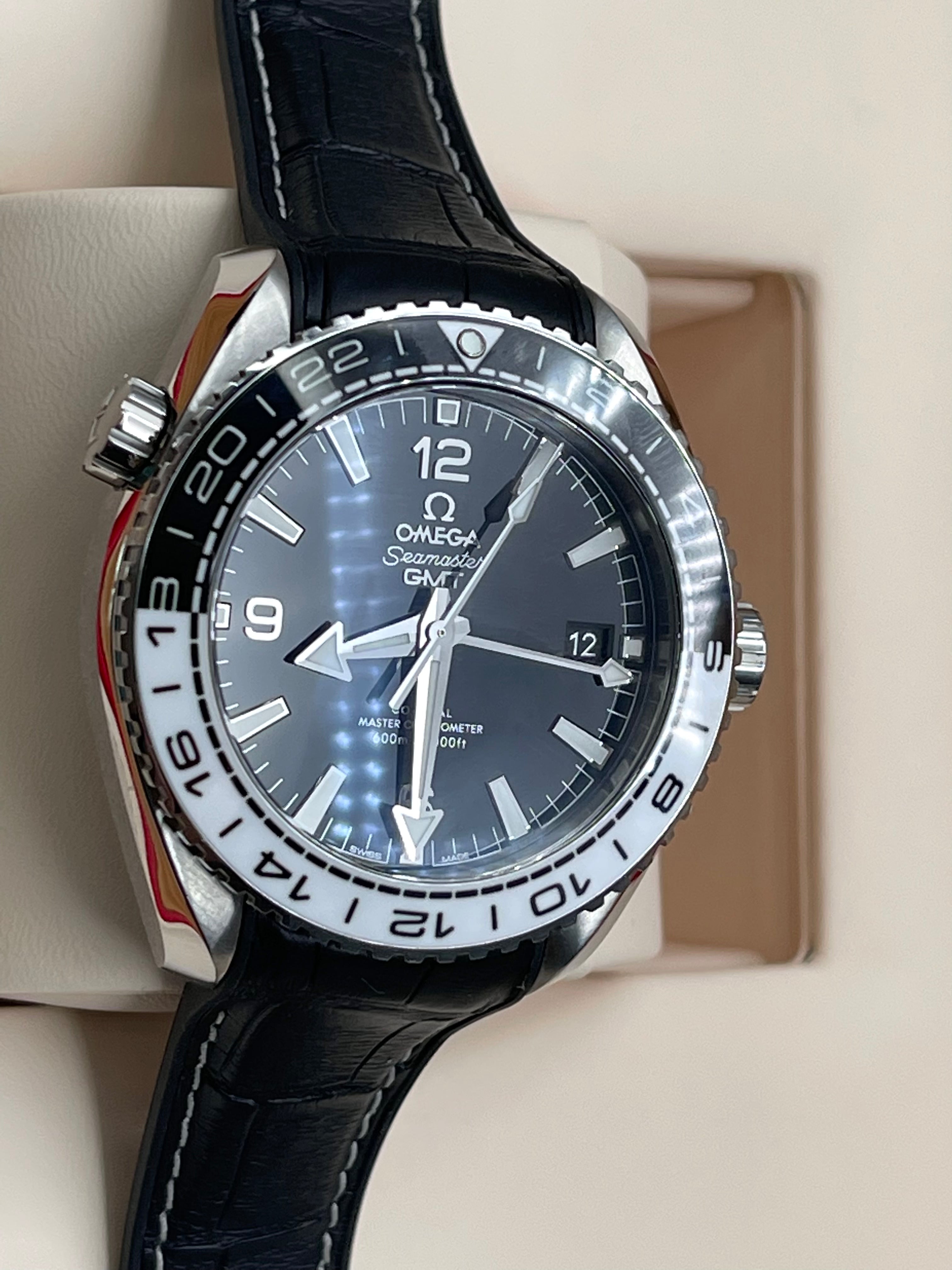 Omega Seamaster Planet Ocean 600M 43,5 mm 215.33.44.22.01.001 2025