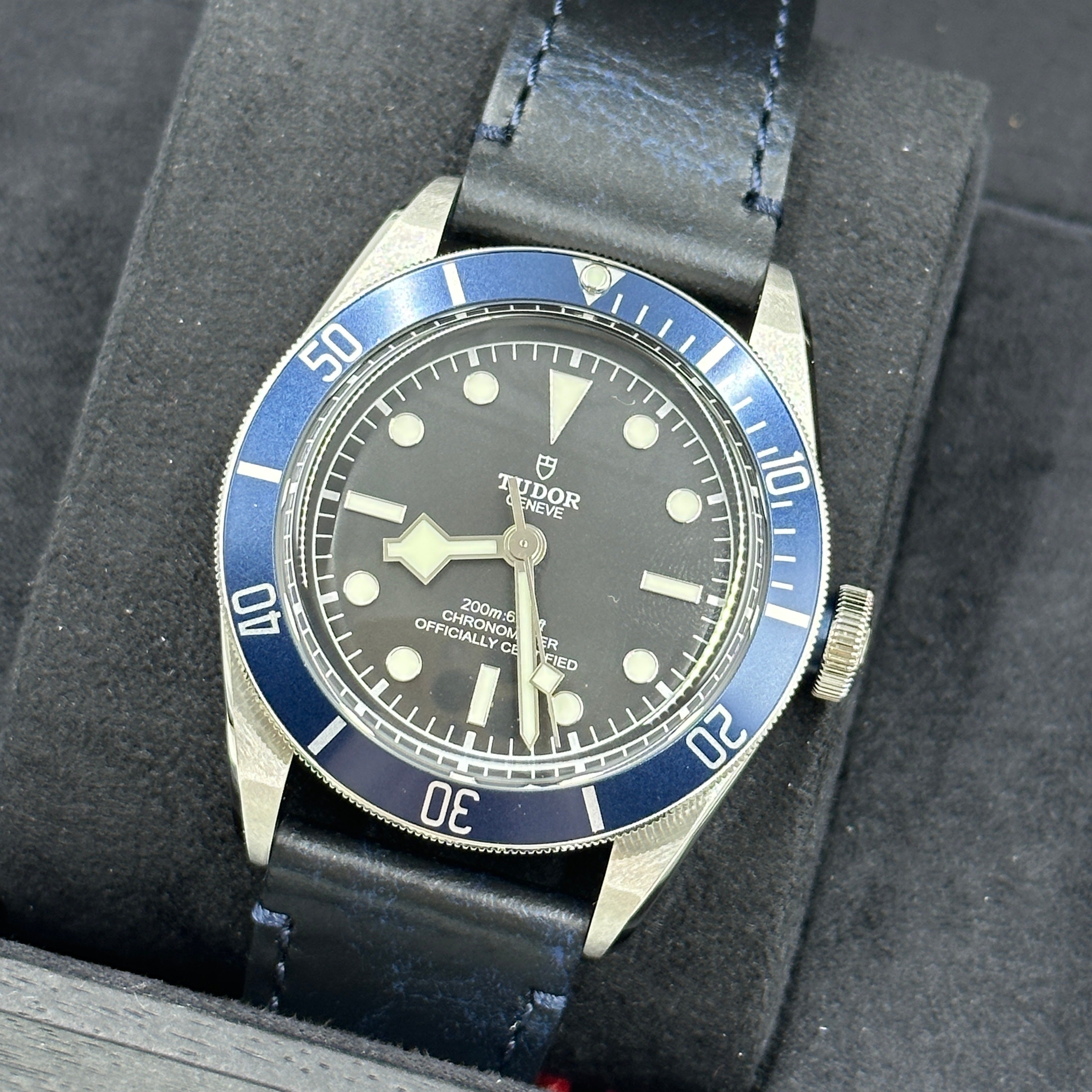Tudor Black Bay 41 mm 79230B-0007 Blaues Leder 2024