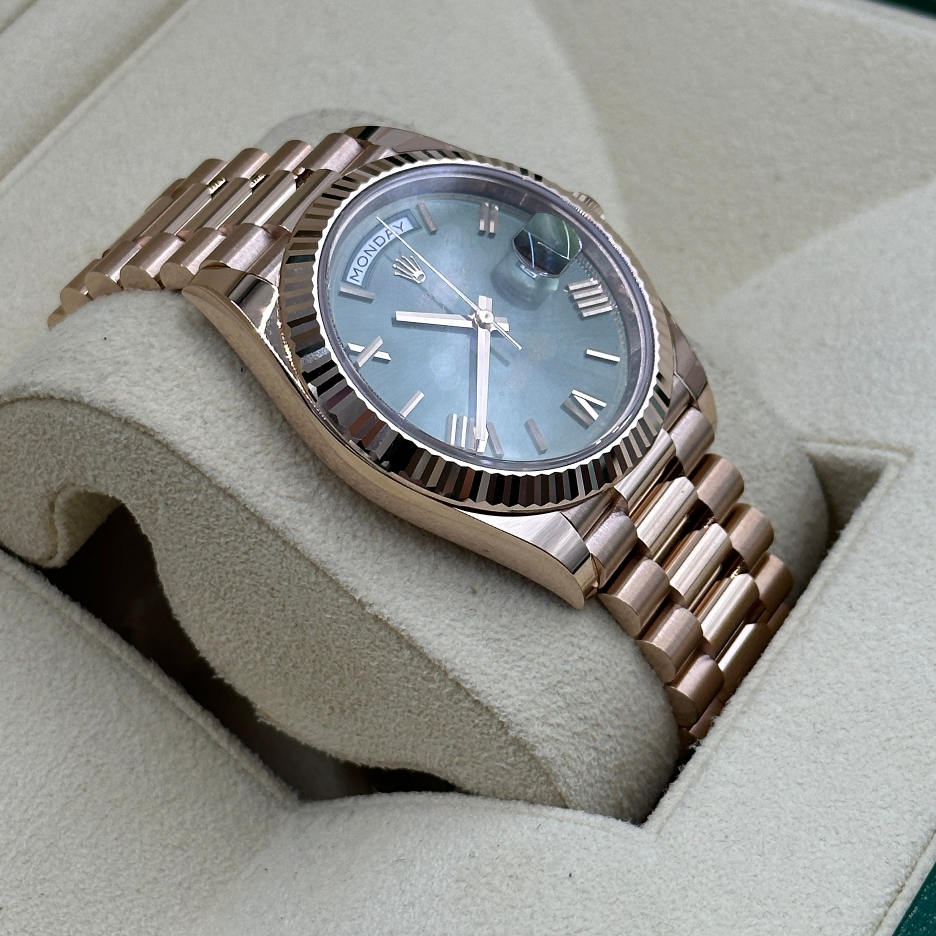 Rolex Day-Date 40 40 mm 228235 Grün Roman 2024